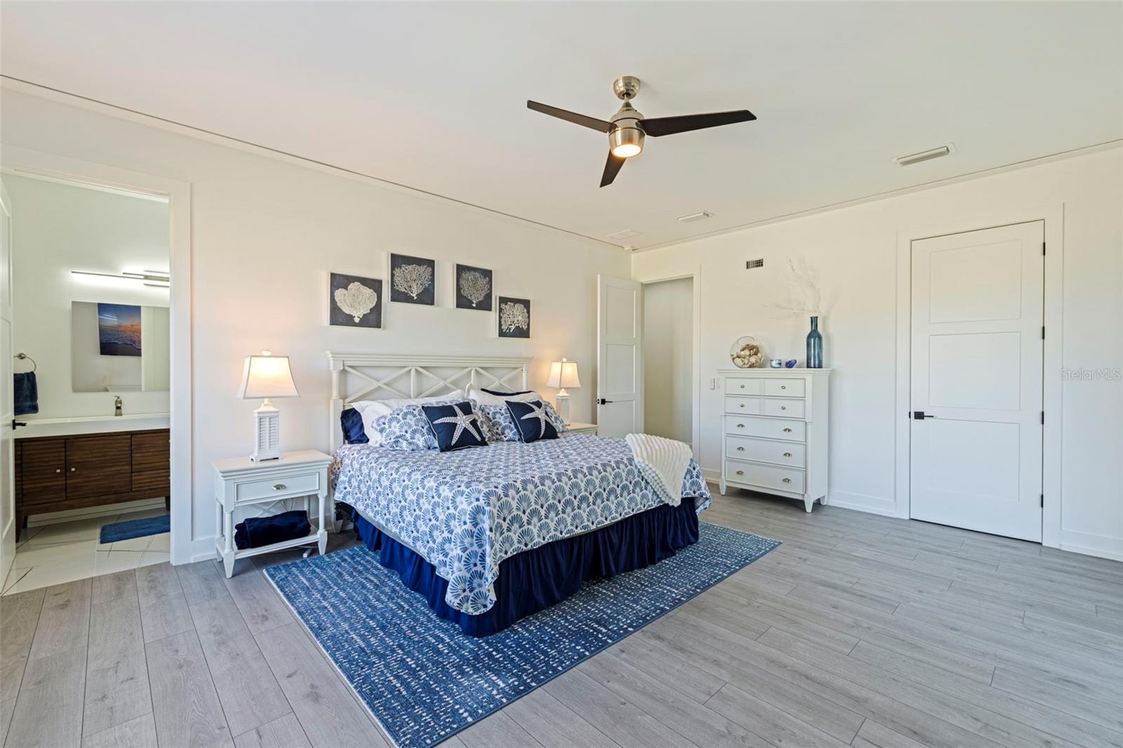 3830 SHORE ACRES BLVD NE