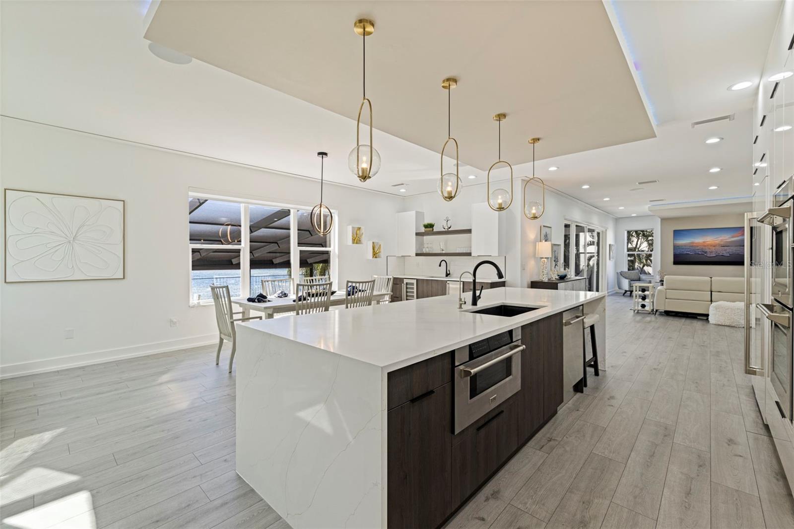 3830 SHORE ACRES BLVD NE