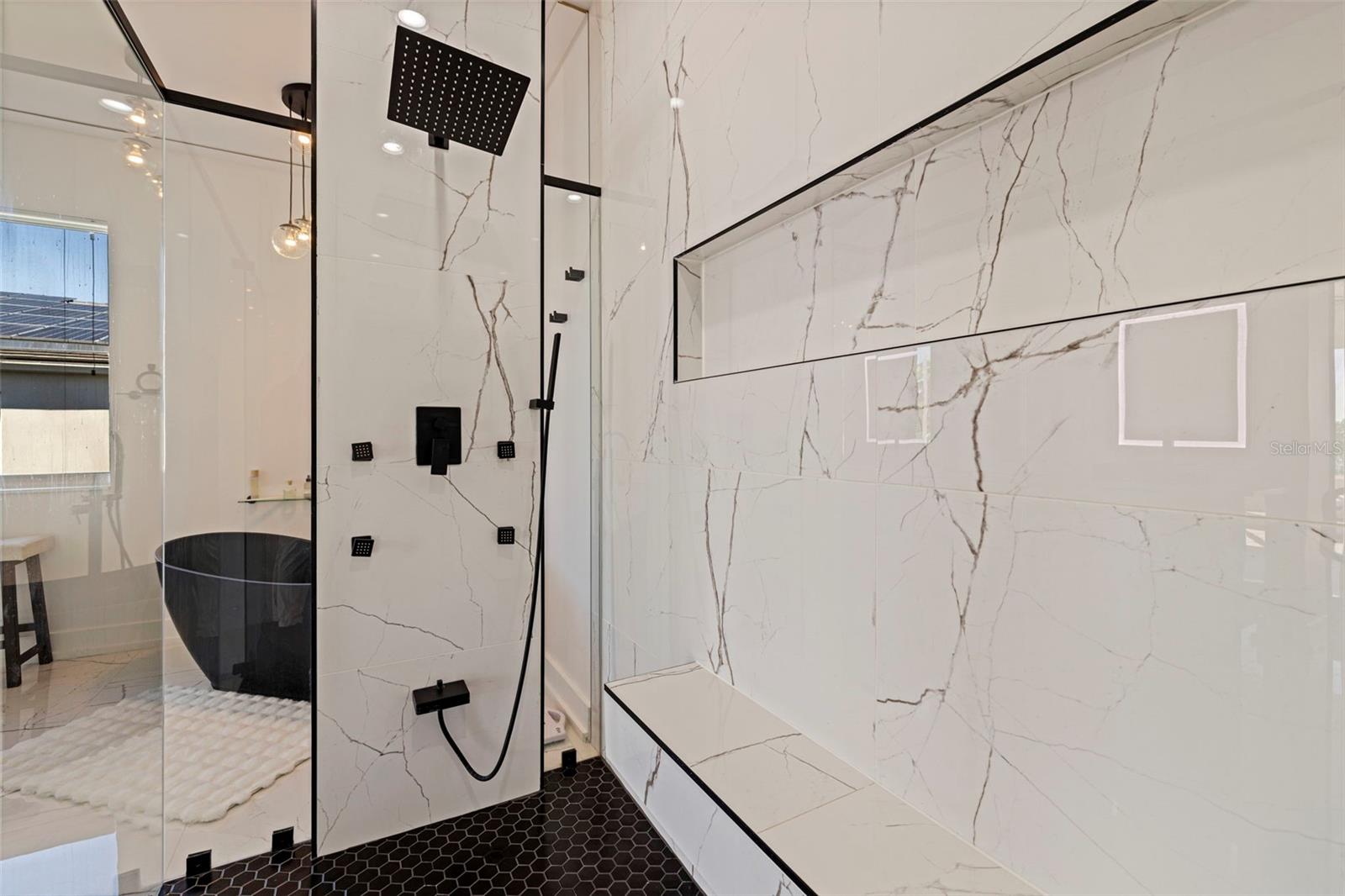 3830 SHORE ACRES BLVD NE