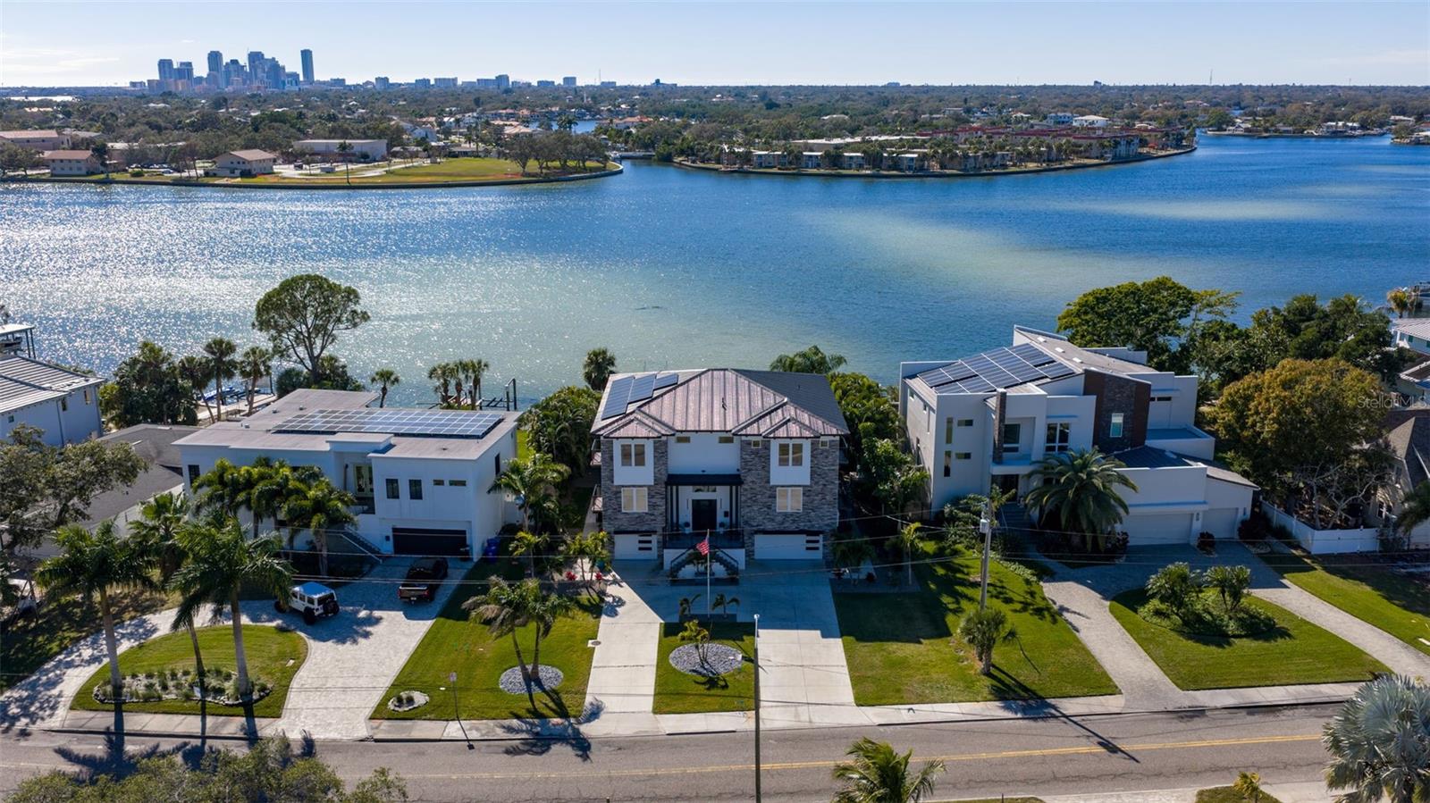 3830 SHORE ACRES BLVD NE