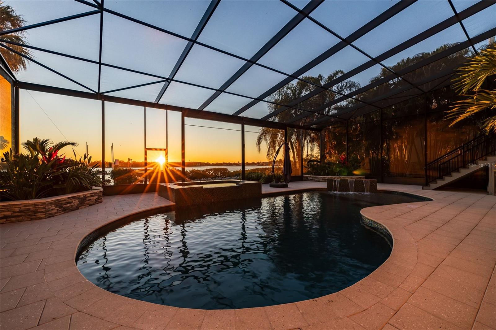 3830 SHORE ACRES BLVD NE