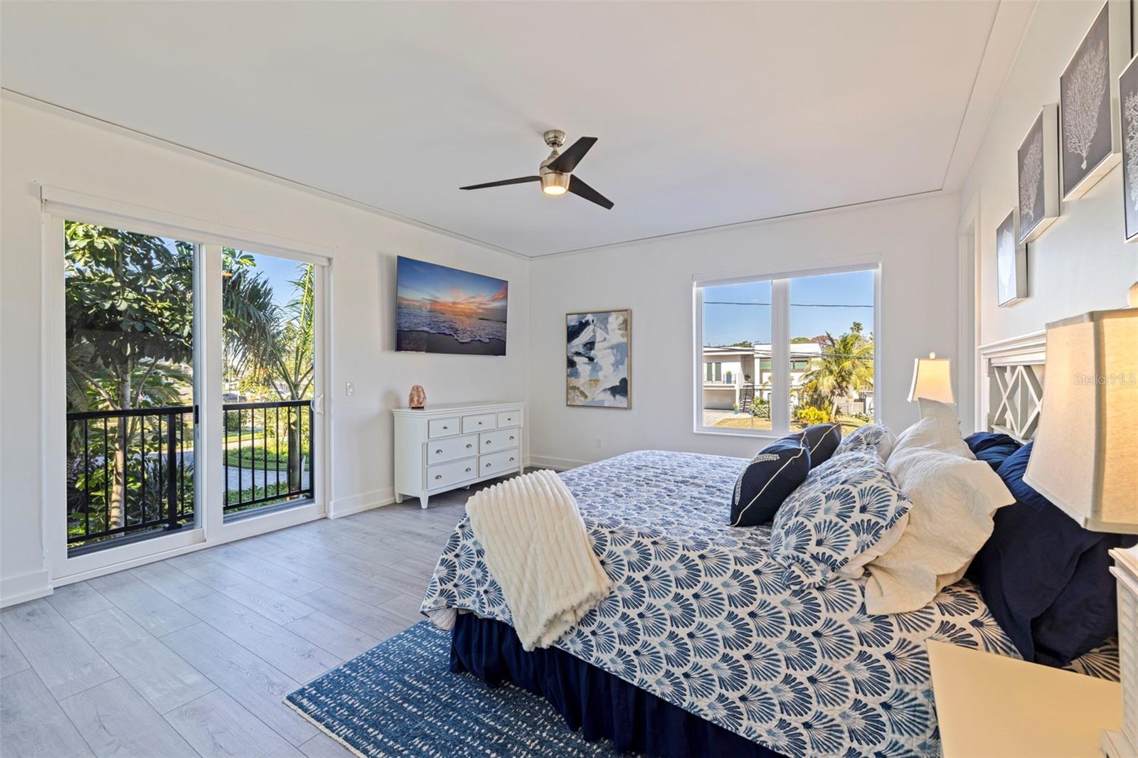 3830 SHORE ACRES BLVD NE