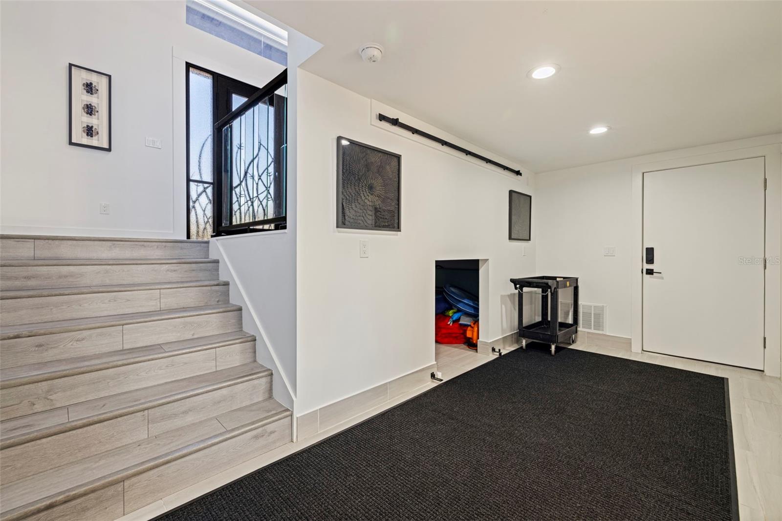 3830 SHORE ACRES BLVD NE