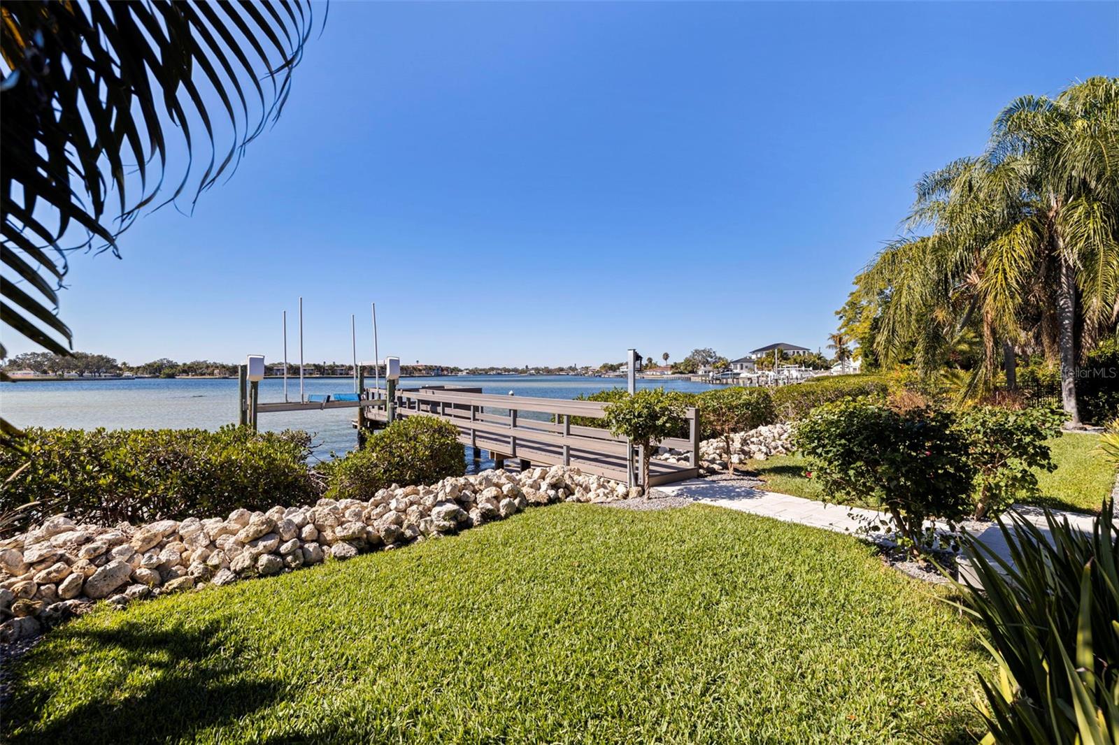 3830 SHORE ACRES BLVD NE