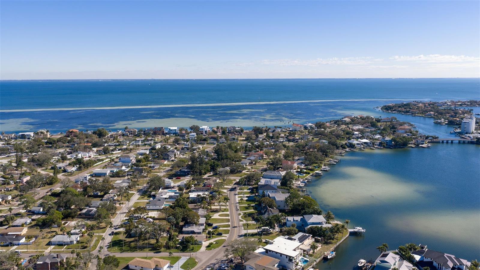 3830 SHORE ACRES BLVD NE