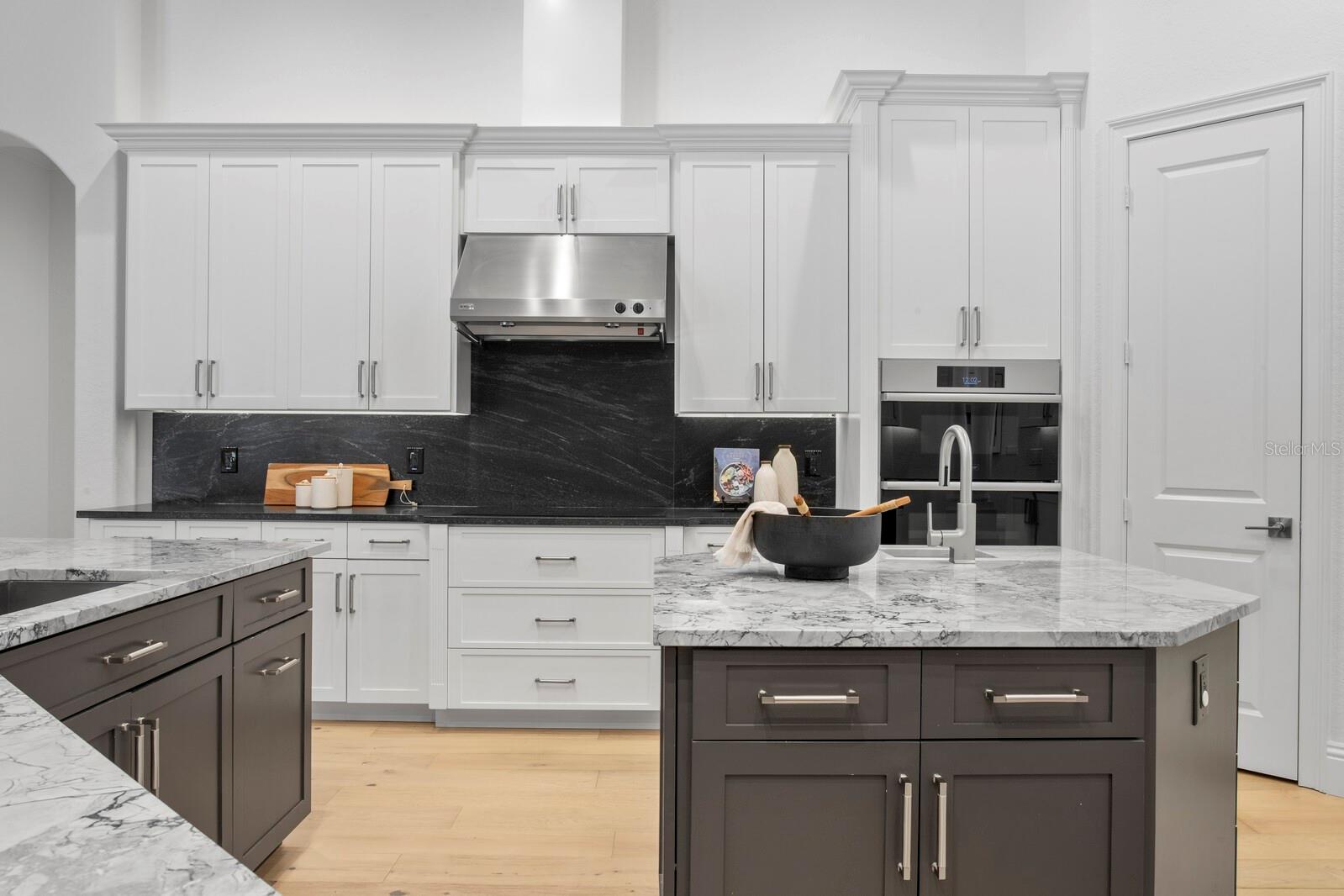 9916 MENANDER WOOD CT