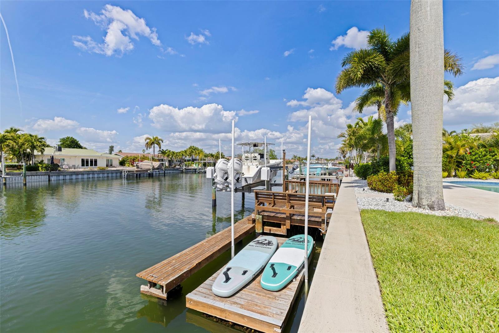 1971 MASSACHUSETTS AVE NE