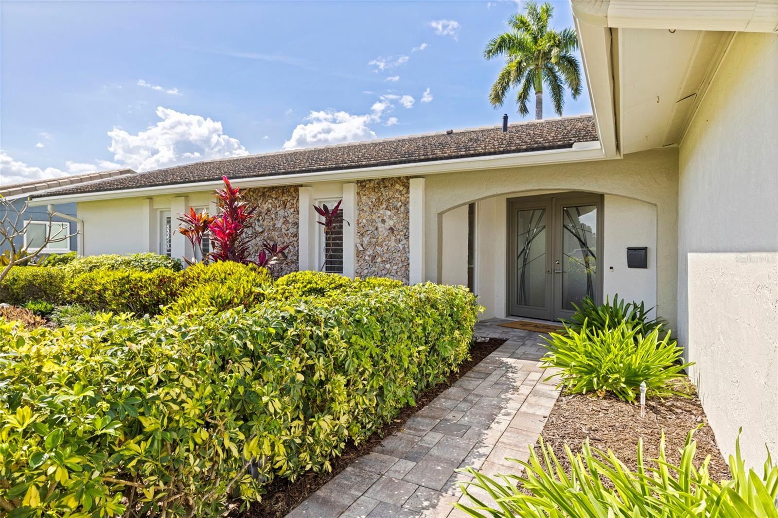 1971 MASSACHUSETTS AVE NE