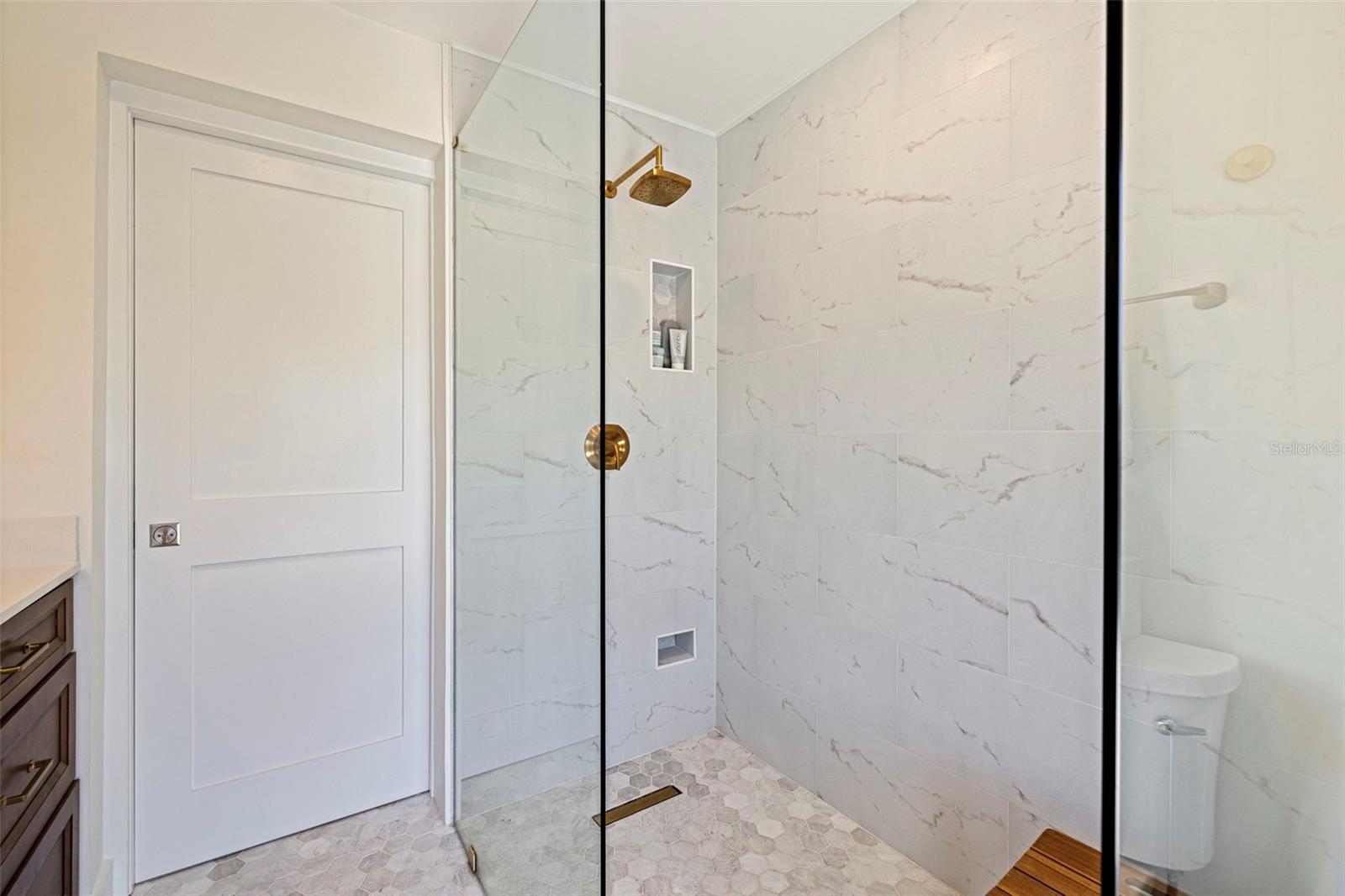 1971 MASSACHUSETTS AVE NE