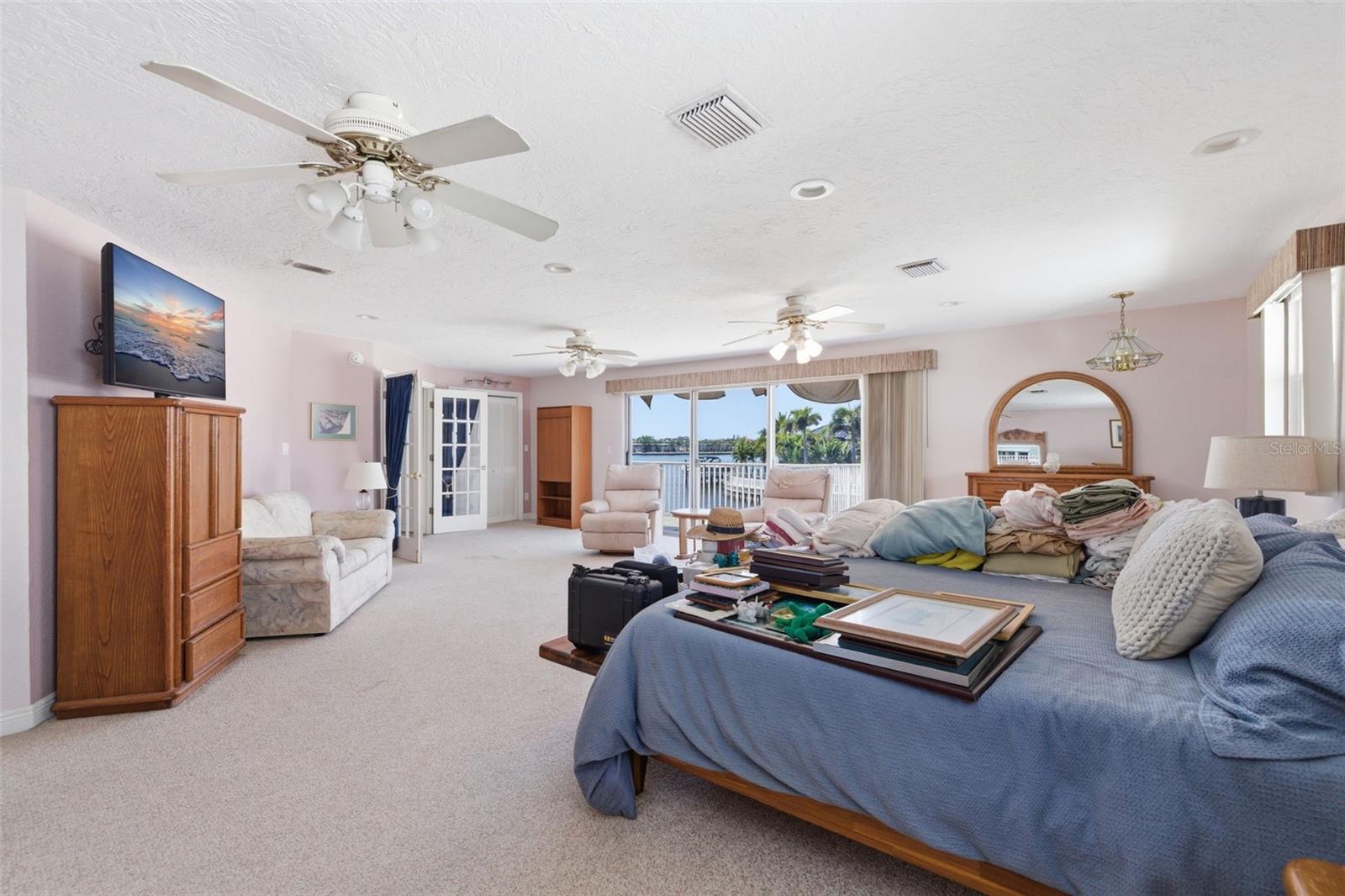 3876 SHORE ACRES BLVD NE