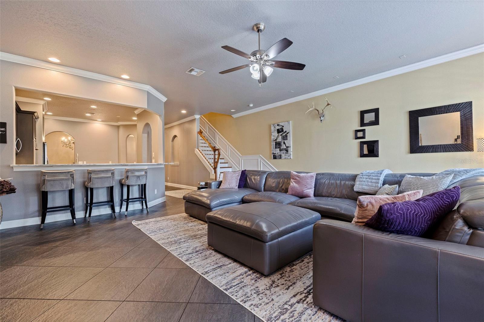 618 SAXONY BLVD