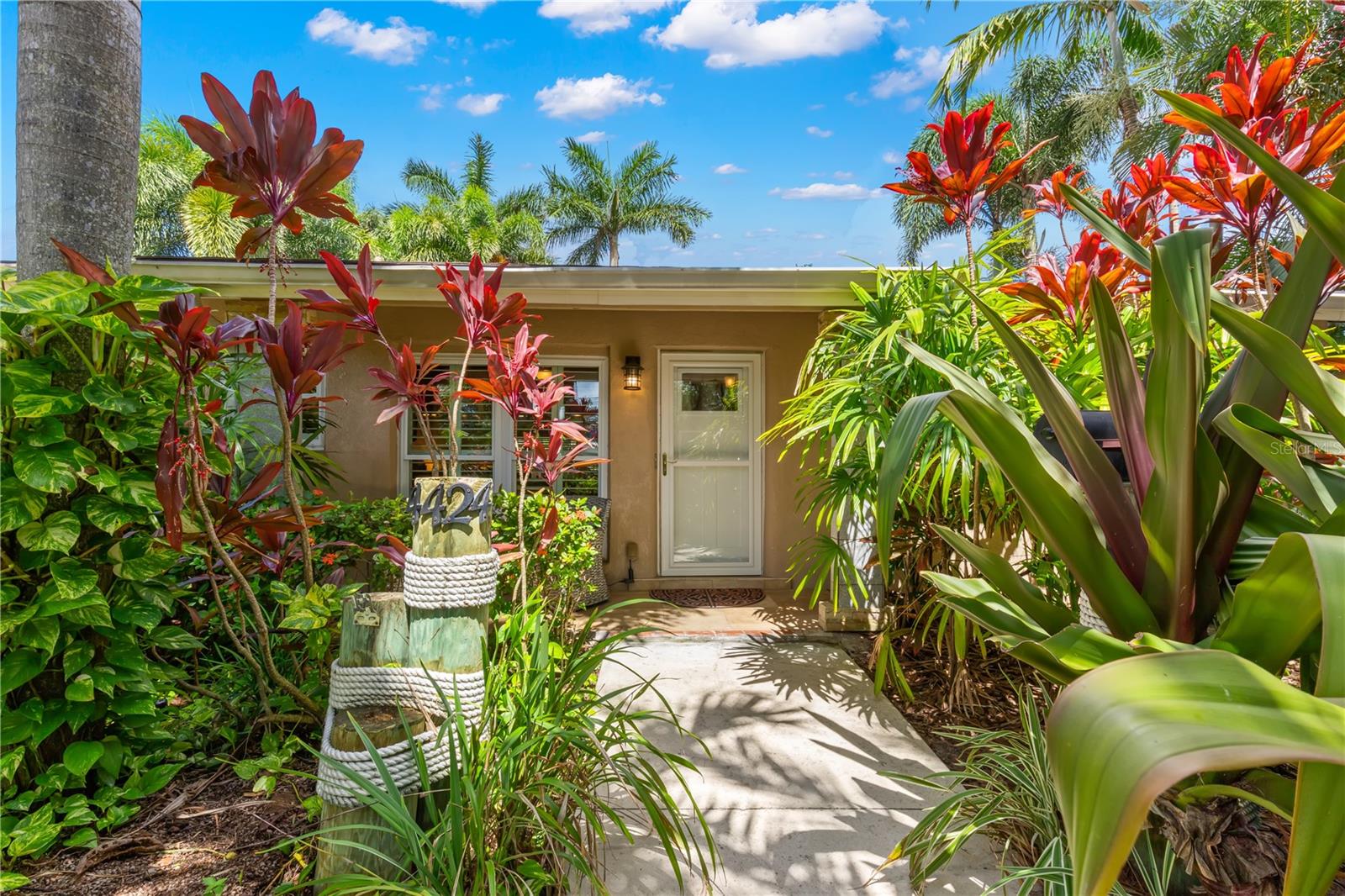 4424 HUNTINGTON ST NE