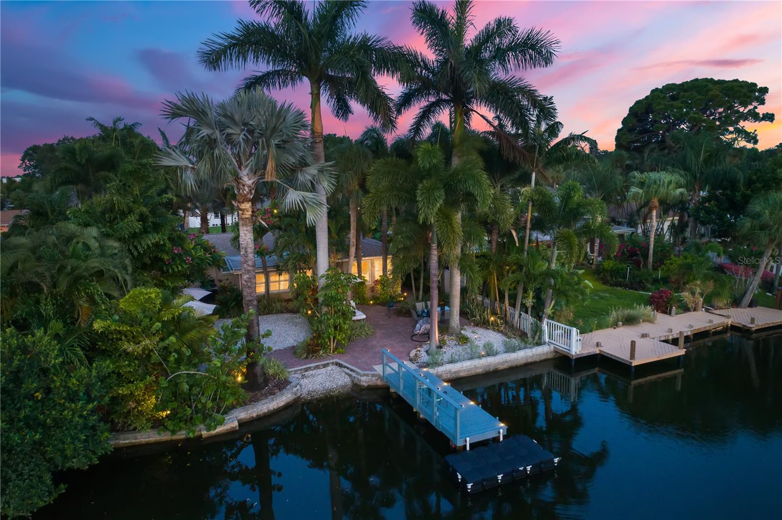 4424 HUNTINGTON ST NE