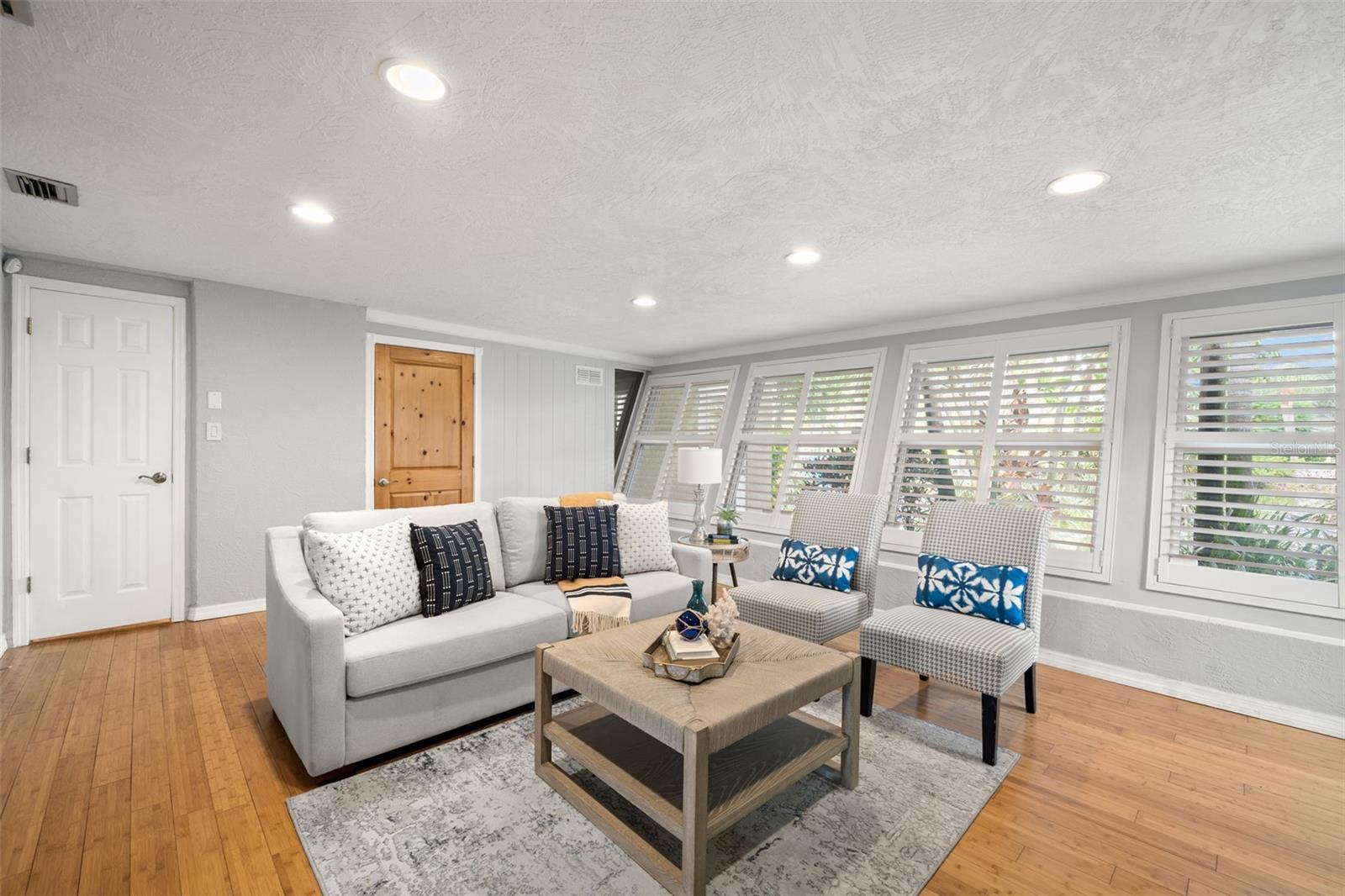 4424 HUNTINGTON ST NE