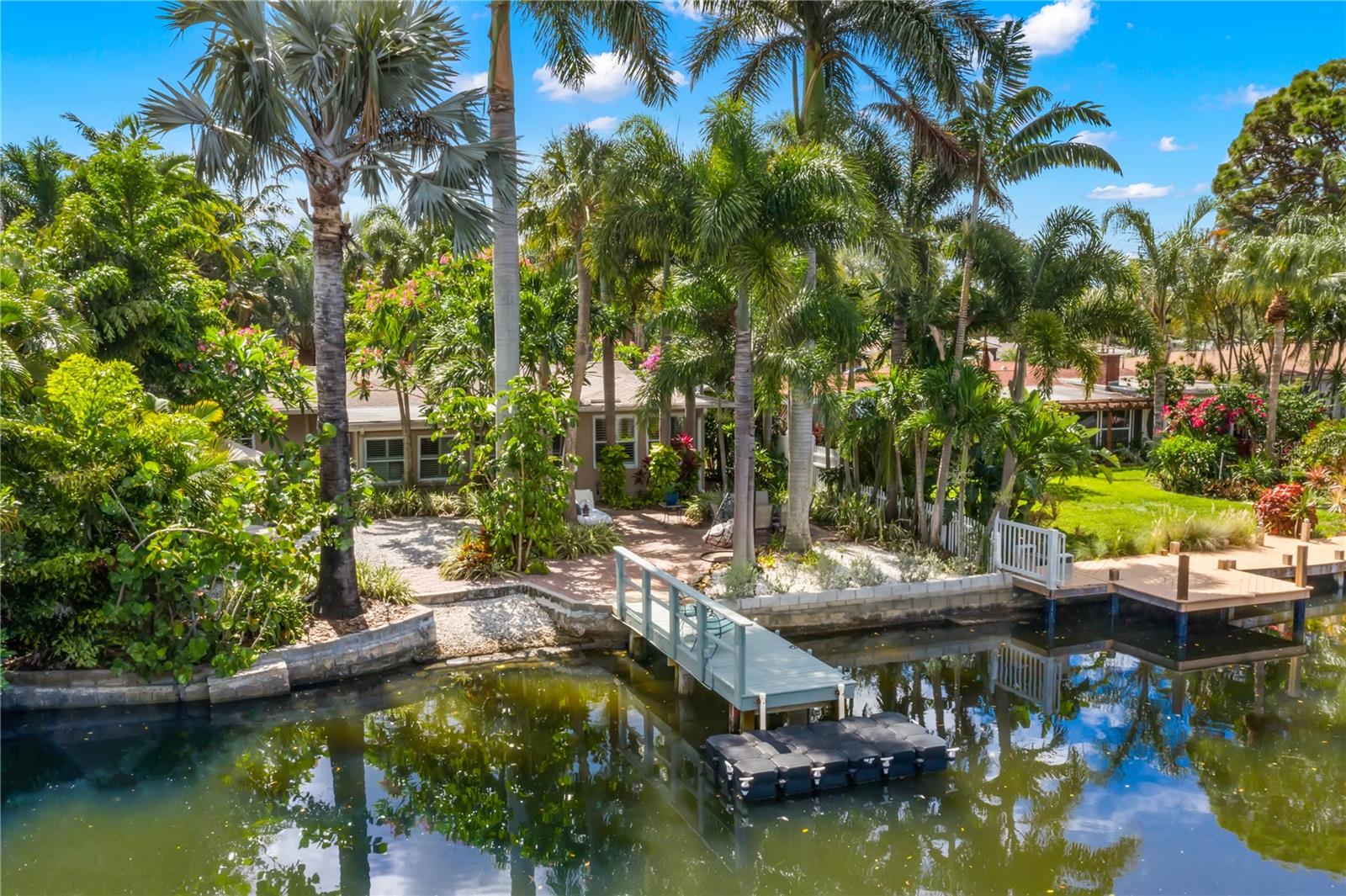 4424 HUNTINGTON ST NE