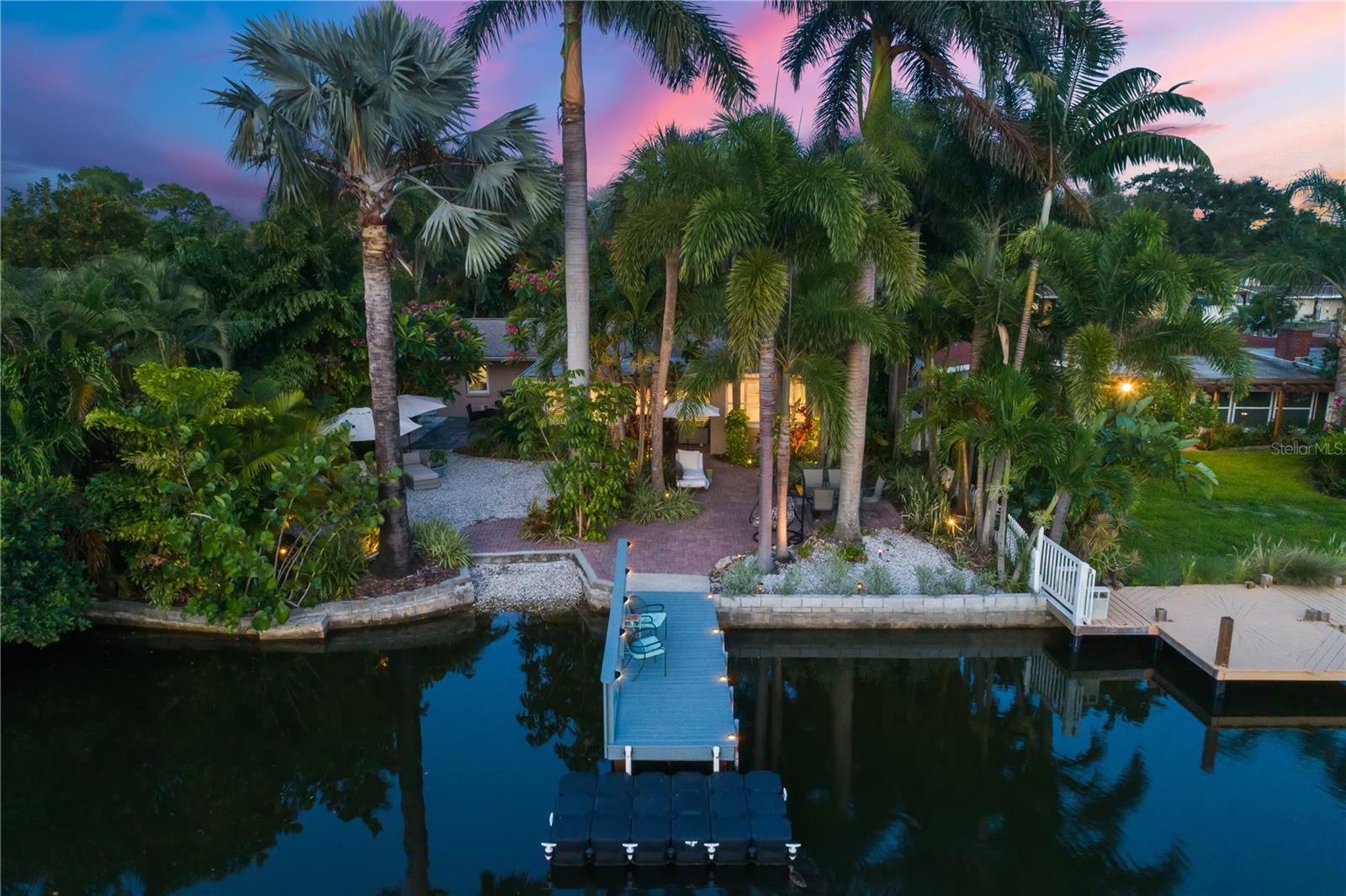 4424 HUNTINGTON ST NE