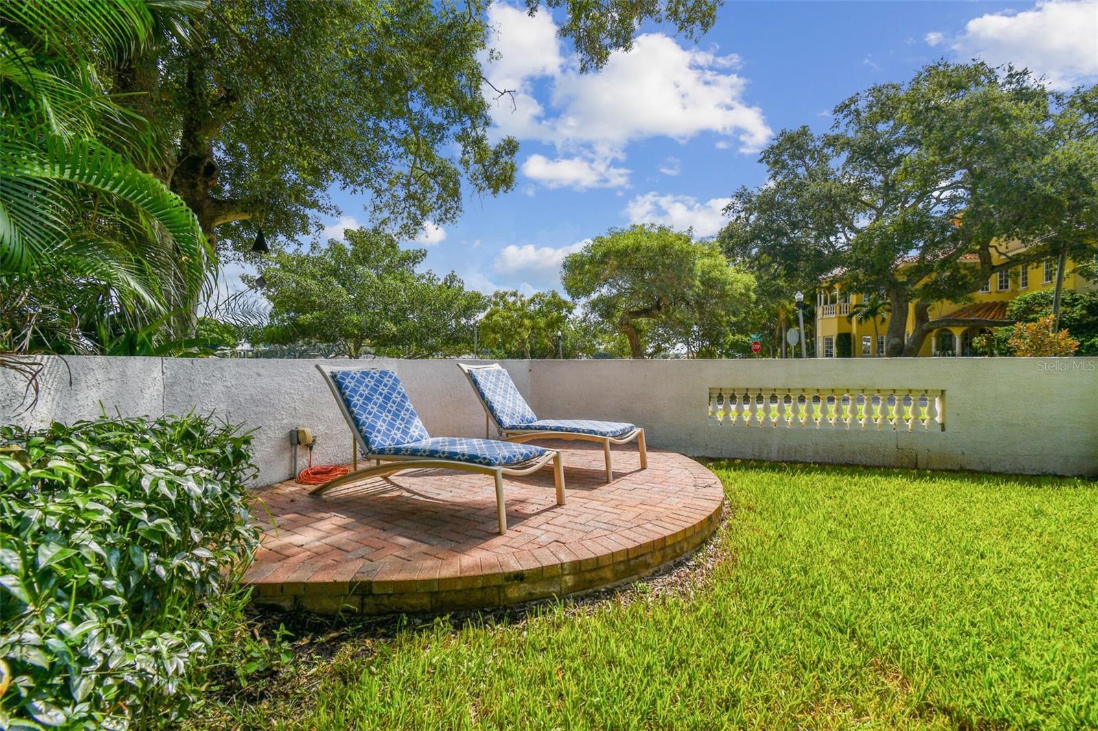 2240 COFFEE POT BLVD NE