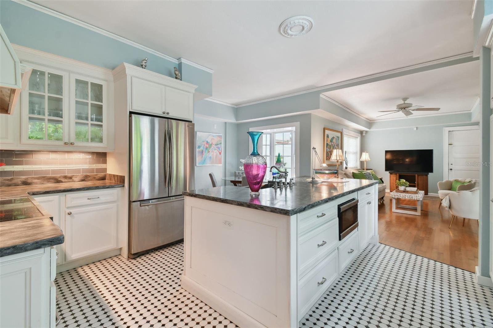 2240 COFFEE POT BLVD NE