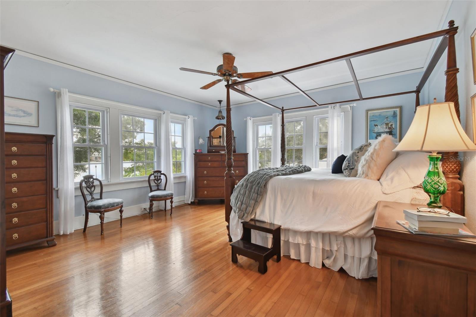 2240 COFFEE POT BLVD NE