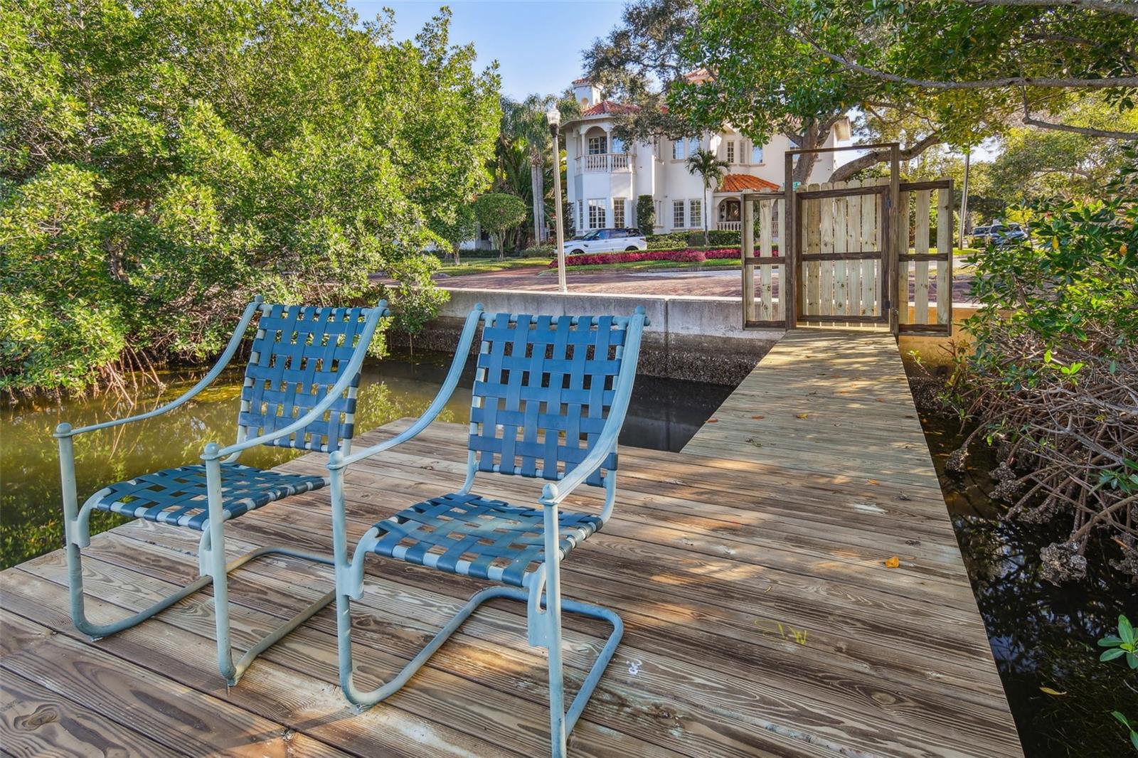 2240 COFFEE POT BLVD NE