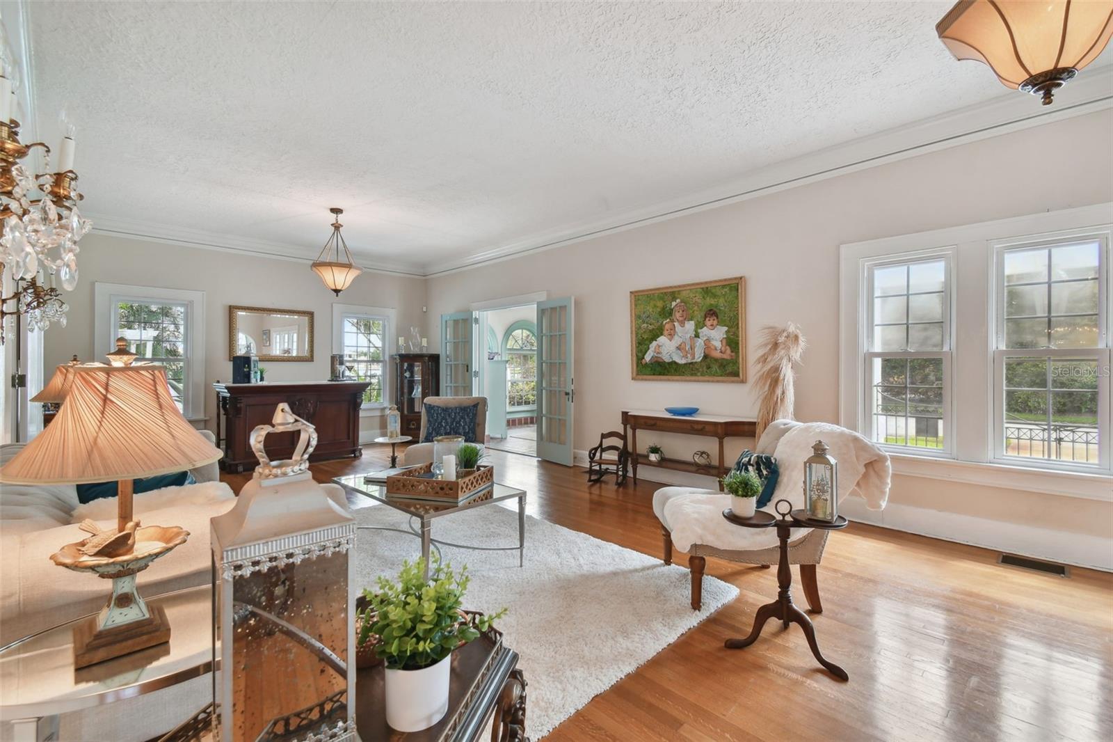 2240 COFFEE POT BLVD NE