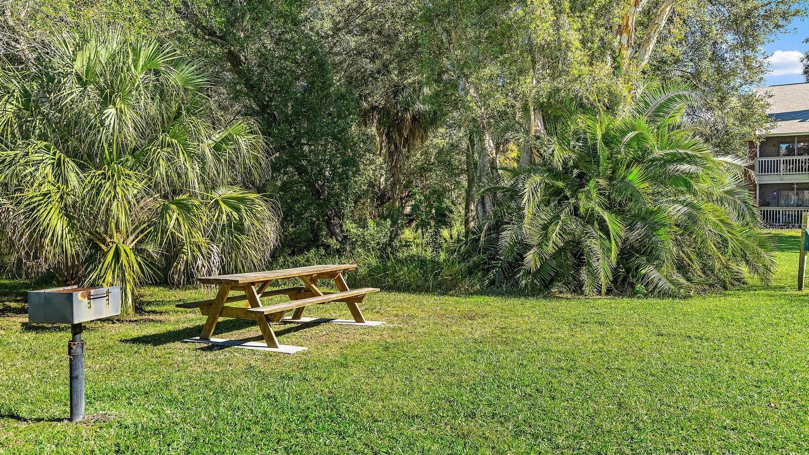 9100 DR MARTIN LUTHER KING JR ST N #1107