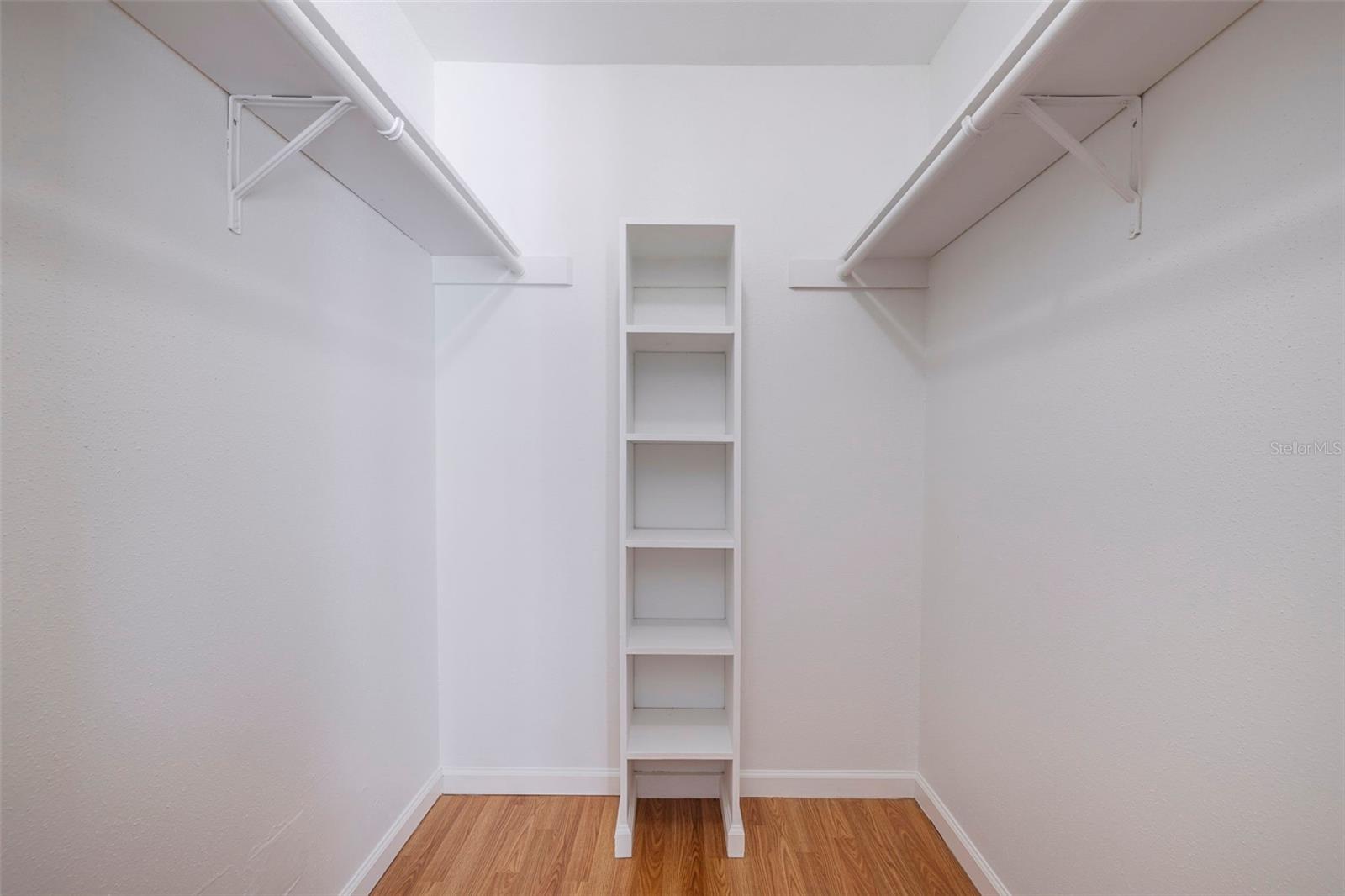 9100 DR MARTIN LUTHER KING JR ST N #1107