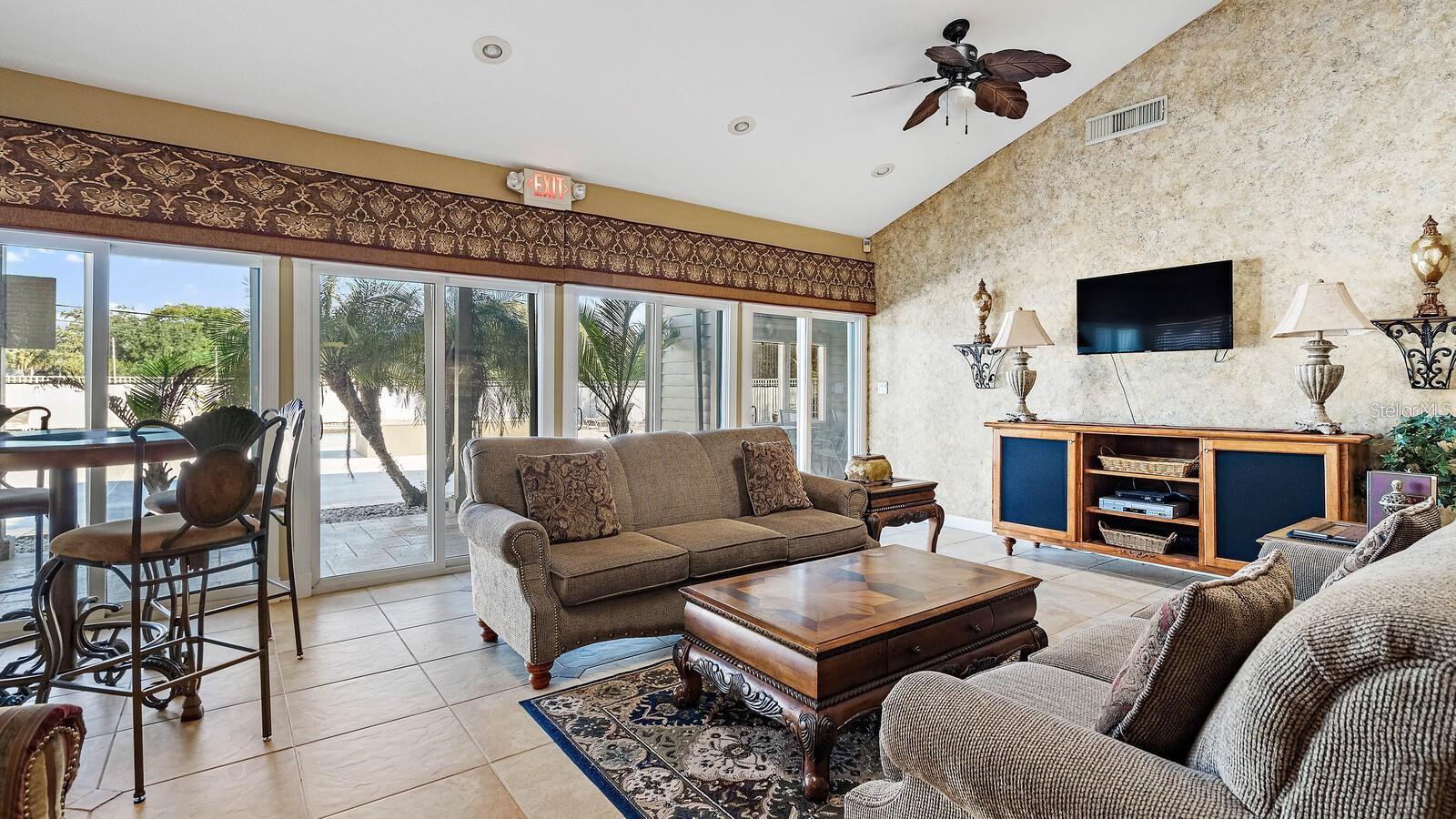 9100 DR MARTIN LUTHER KING JR ST N #1107