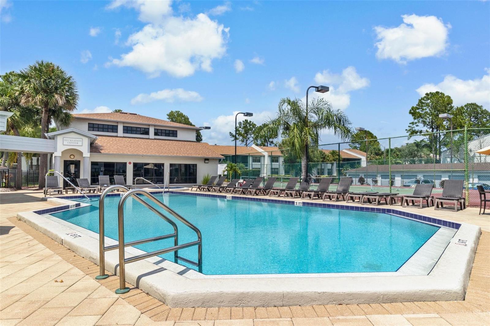 1998 BLUE HAWK CT #1614