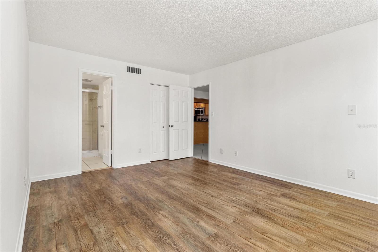 1998 BLUE HAWK CT #1614