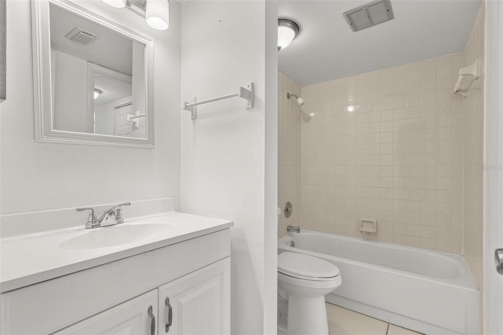 1998 BLUE HAWK CT #1614