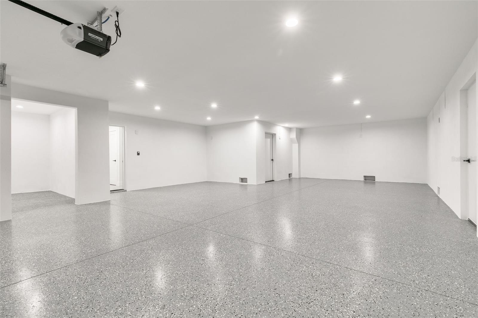 1711 MASSACHUSETTS AVE NE