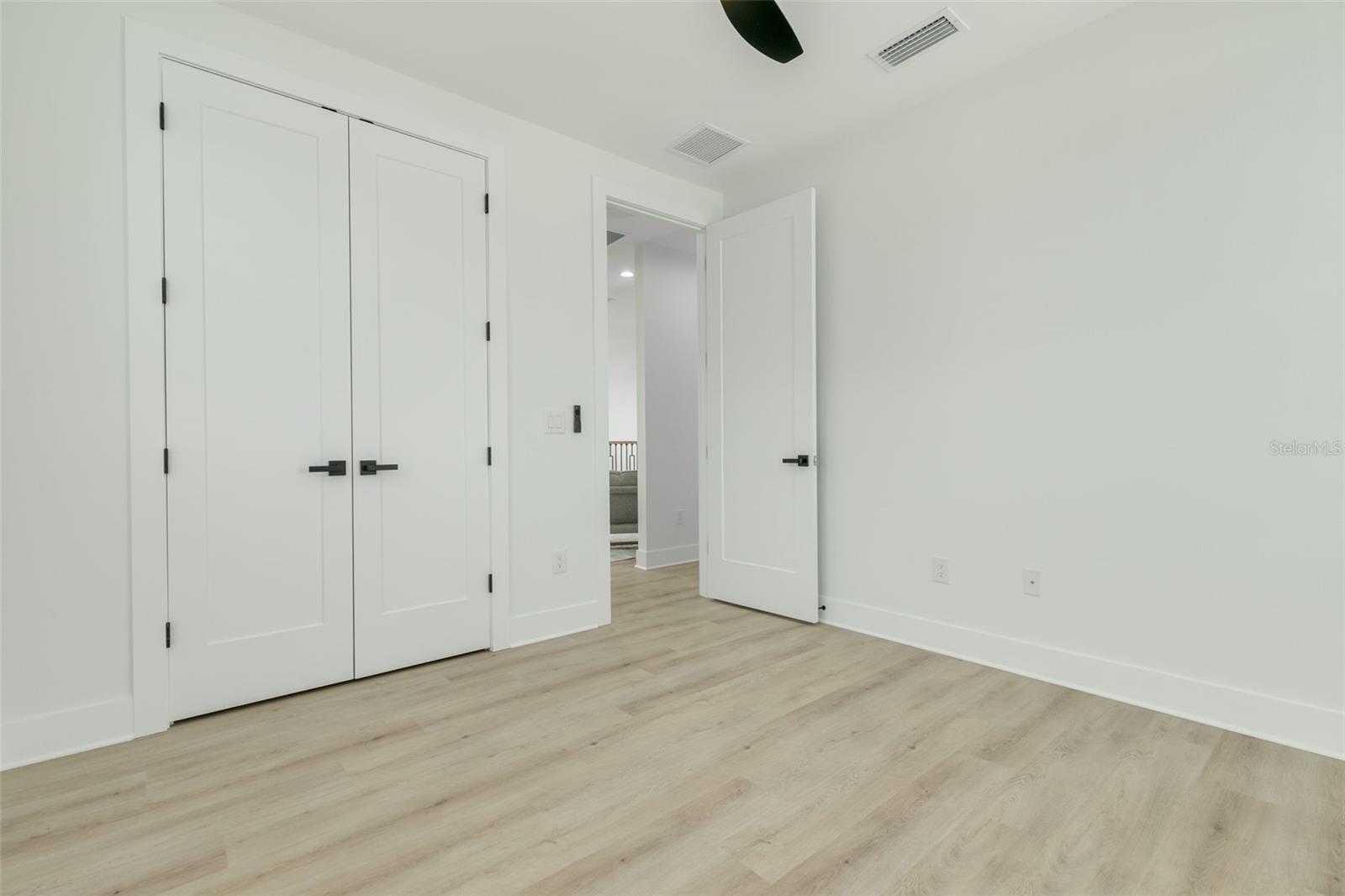 1711 MASSACHUSETTS AVE NE