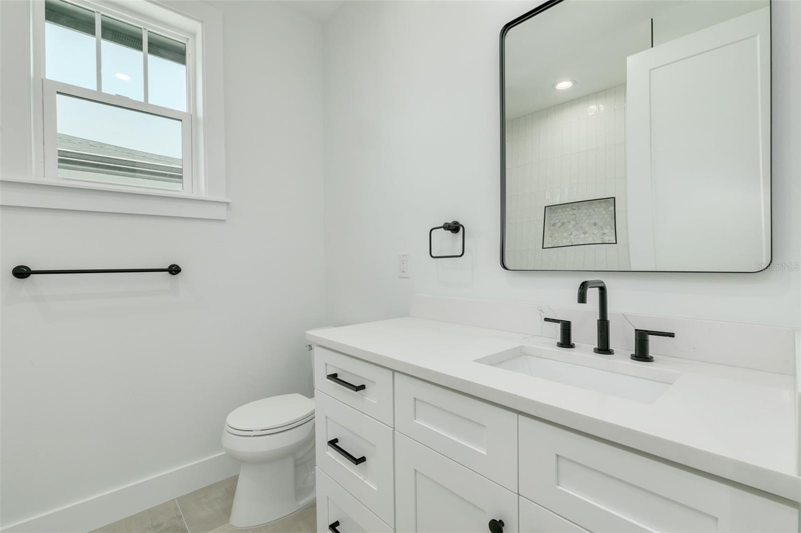 1711 MASSACHUSETTS AVE NE