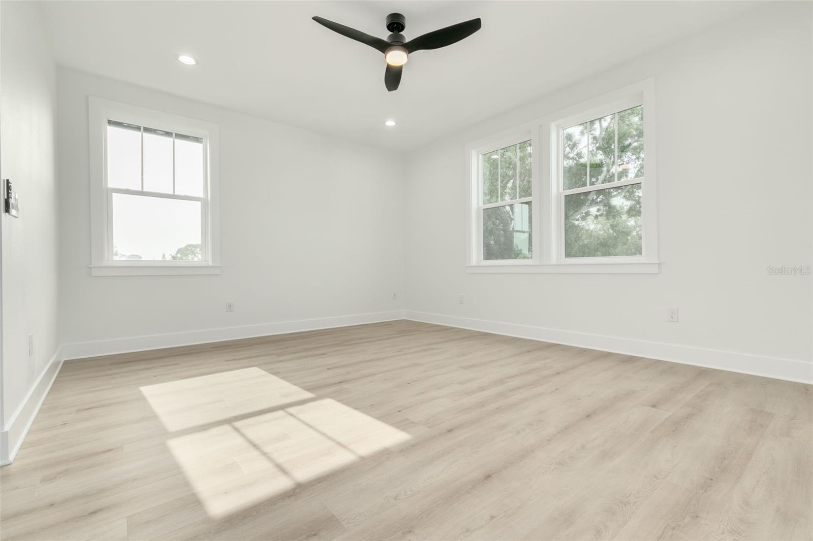 1711 MASSACHUSETTS AVE NE