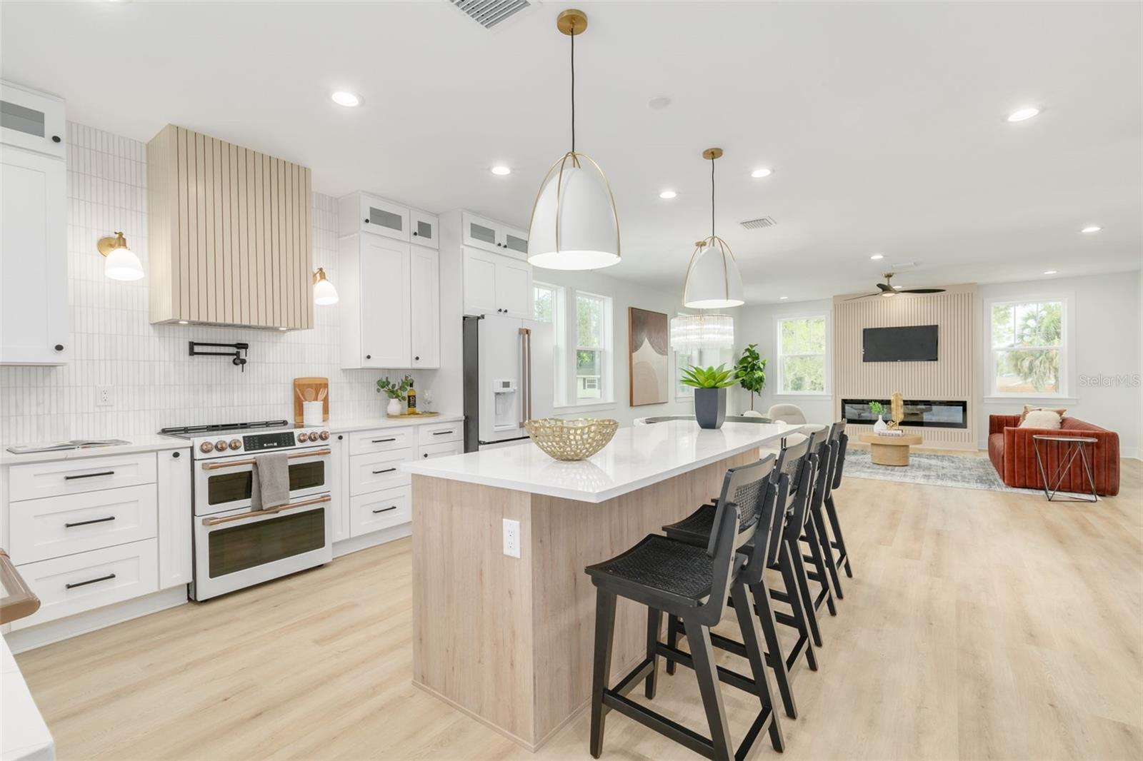 1711 MASSACHUSETTS AVE NE