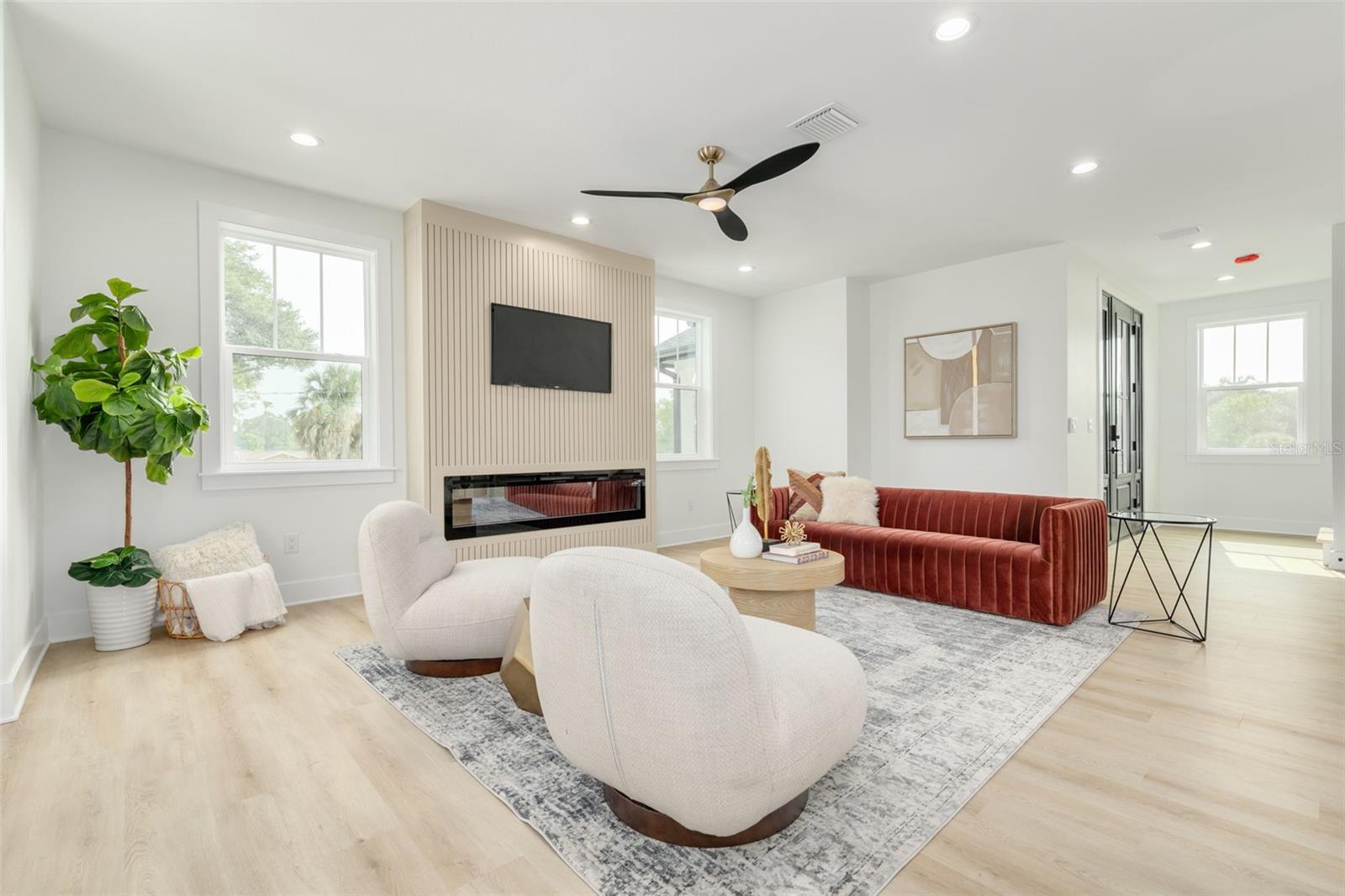 1711 MASSACHUSETTS AVE NE