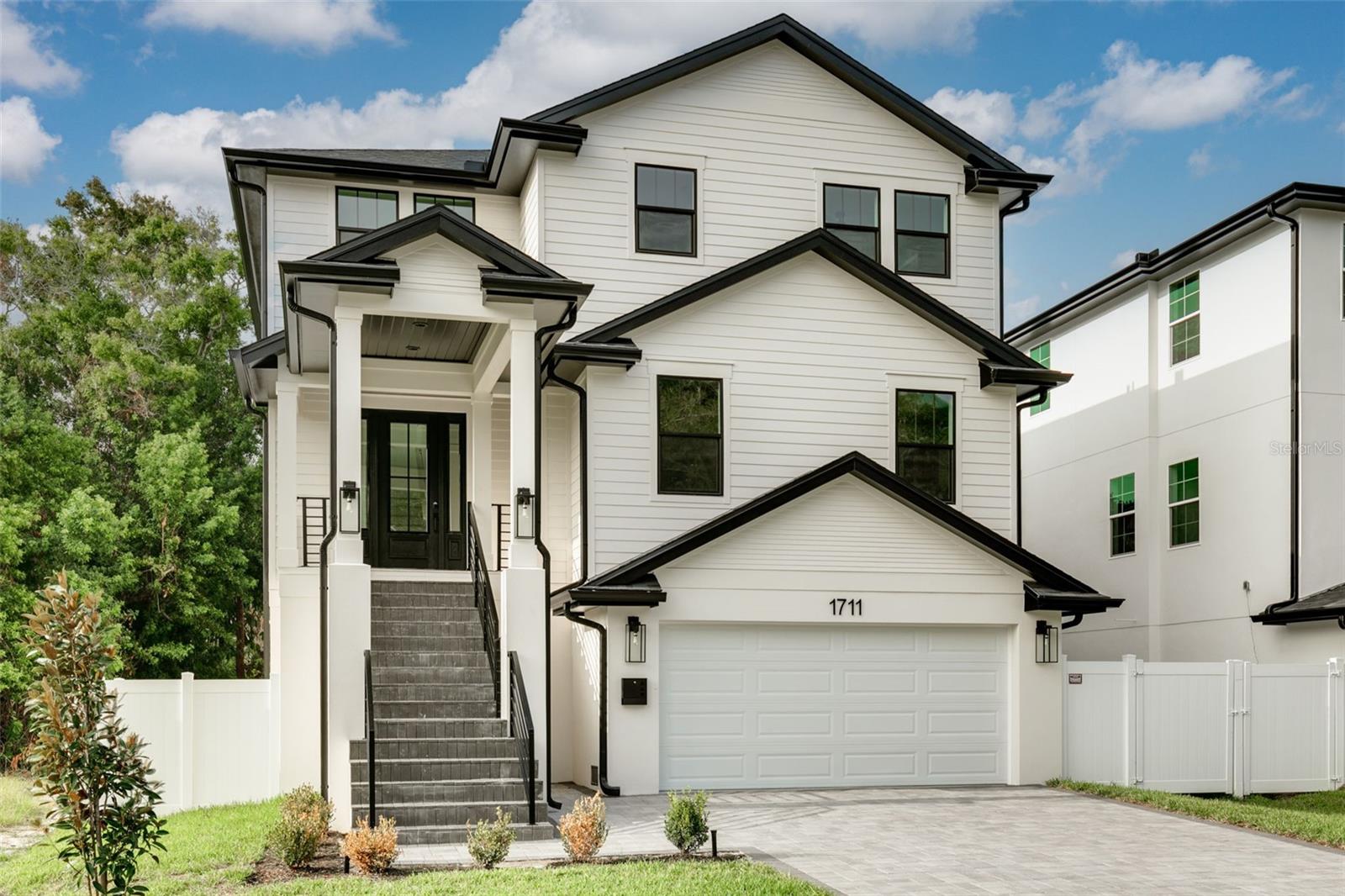 1711 MASSACHUSETTS AVE NE