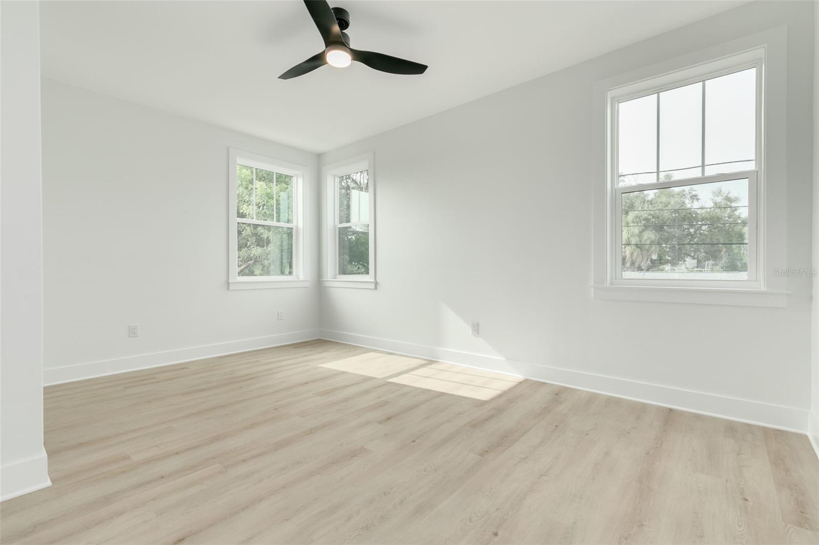 1711 MASSACHUSETTS AVE NE