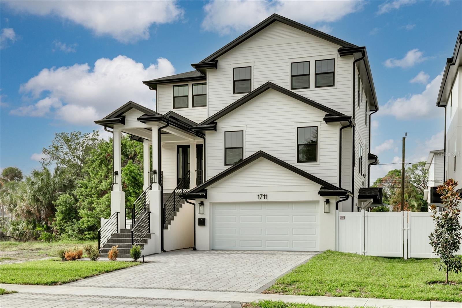 1711 MASSACHUSETTS AVE NE