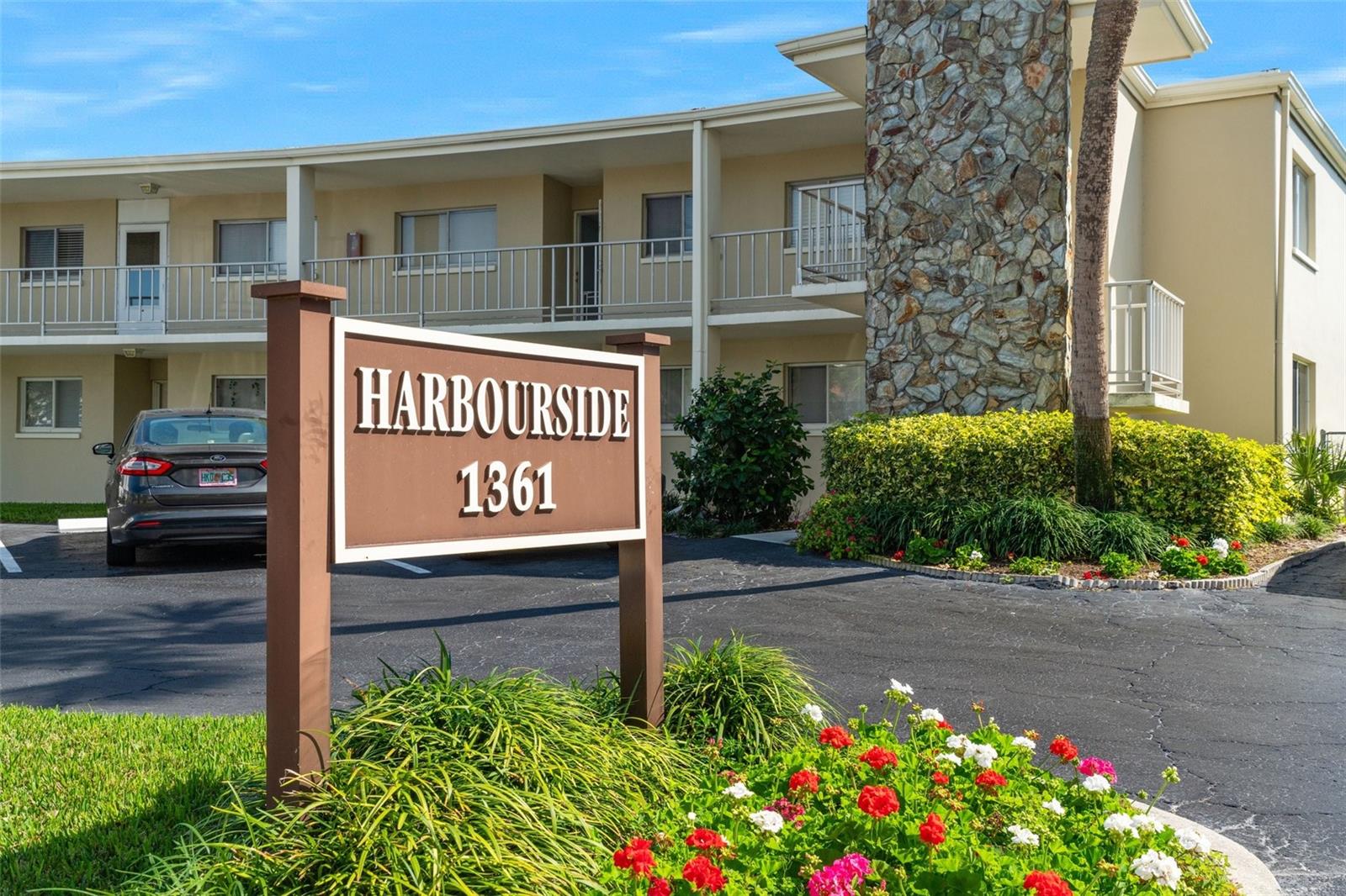 1361 SNELL ISLE BLVD NE #6