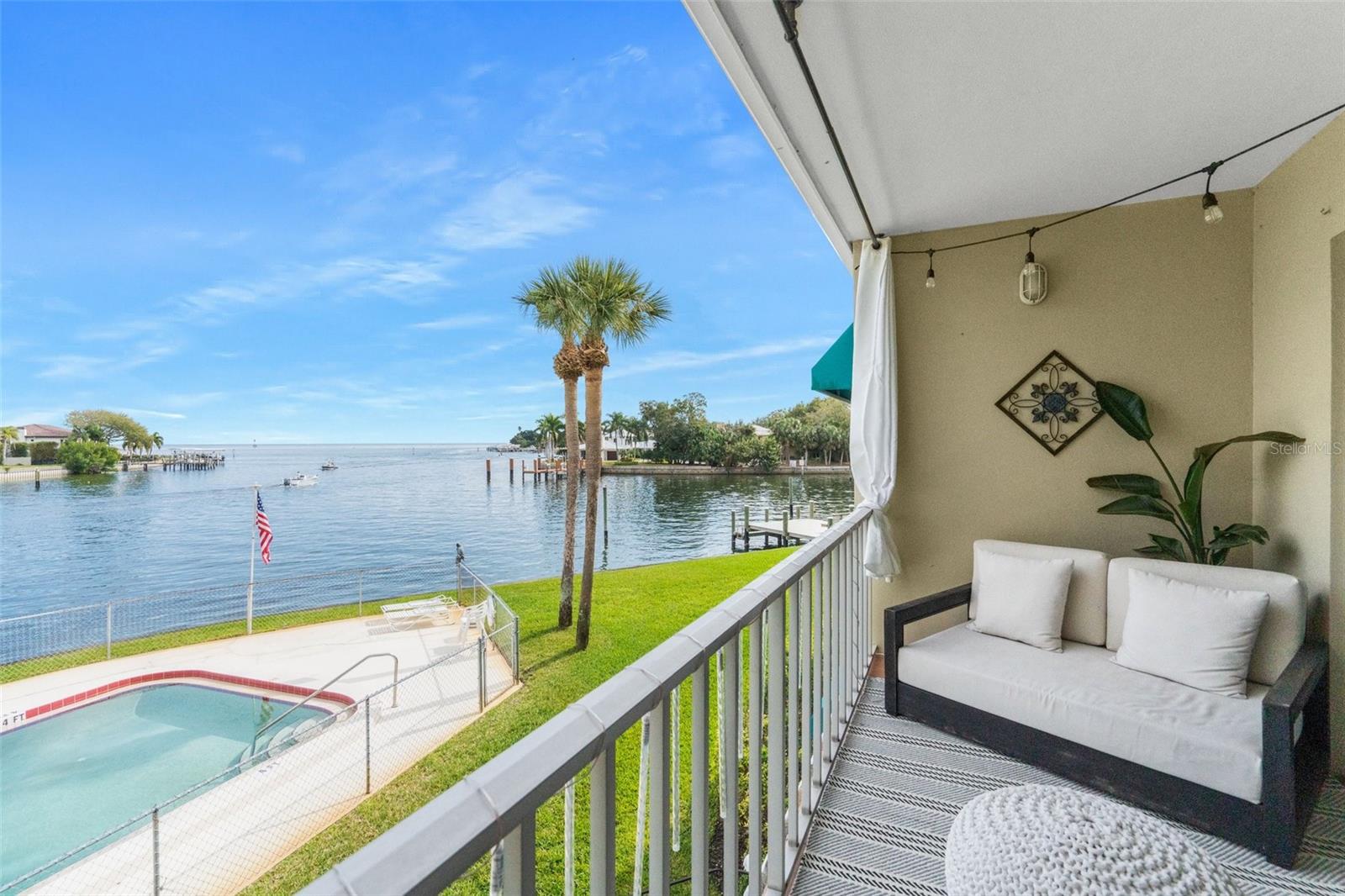 1361 SNELL ISLE BLVD NE #6