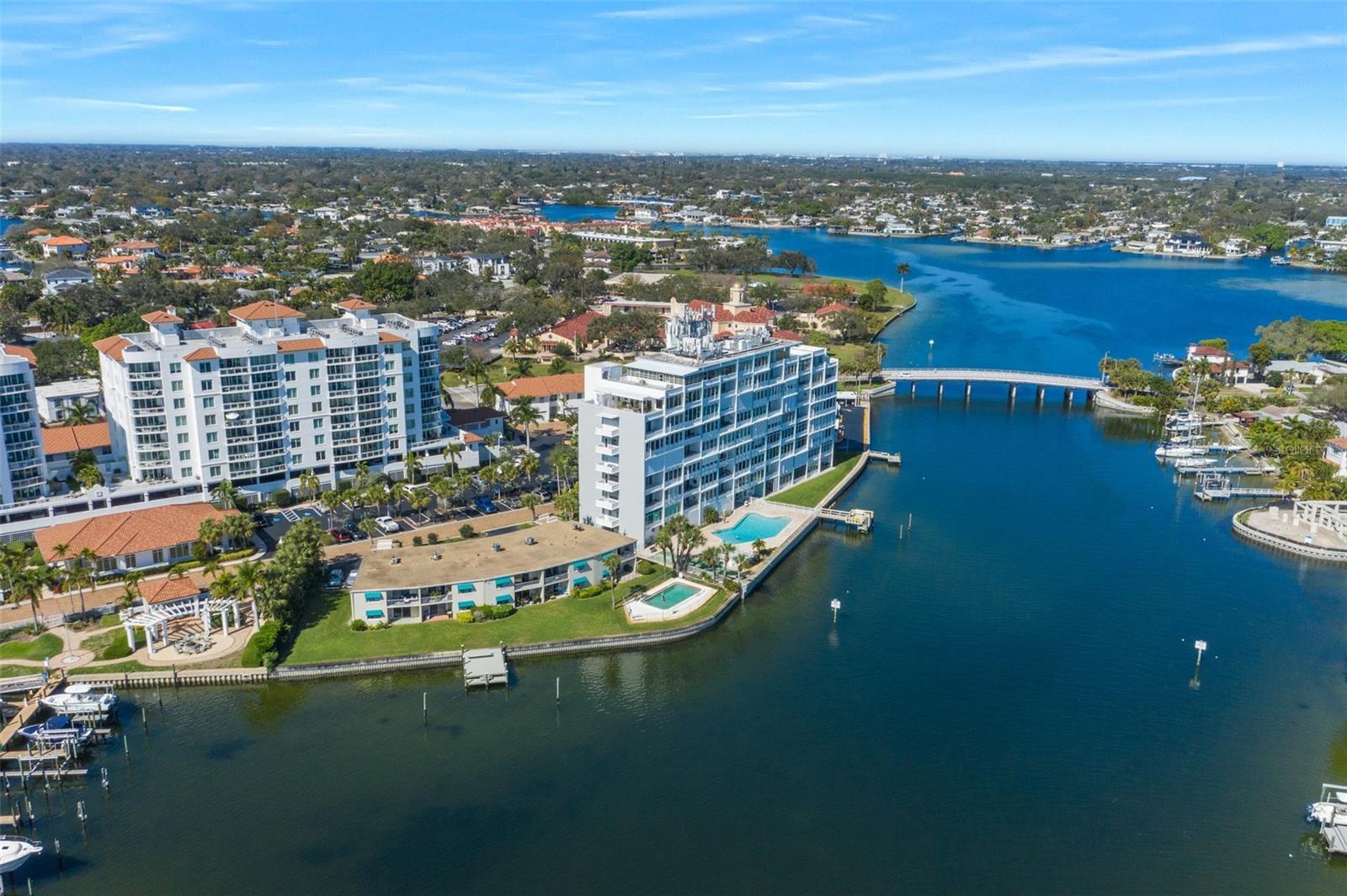 1361 SNELL ISLE BLVD NE #6