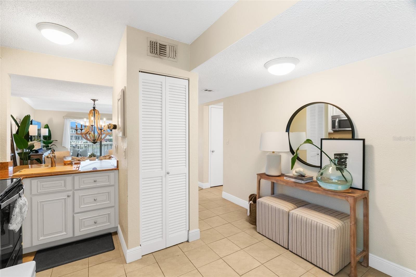 1361 SNELL ISLE BLVD NE #6