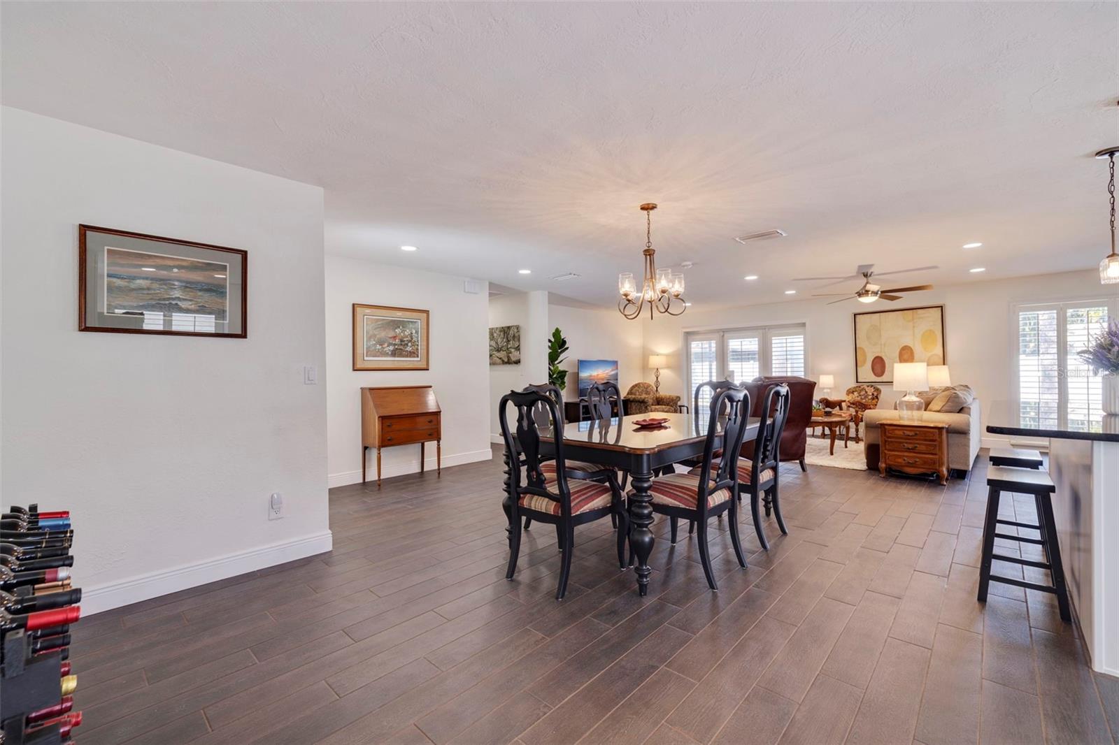 1545 N DAKOTA AVE NE