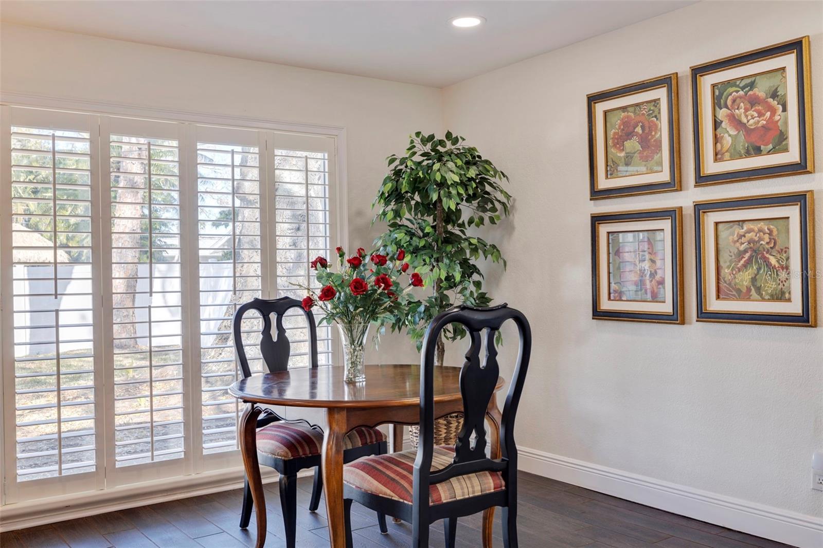 1545 N DAKOTA AVE NE