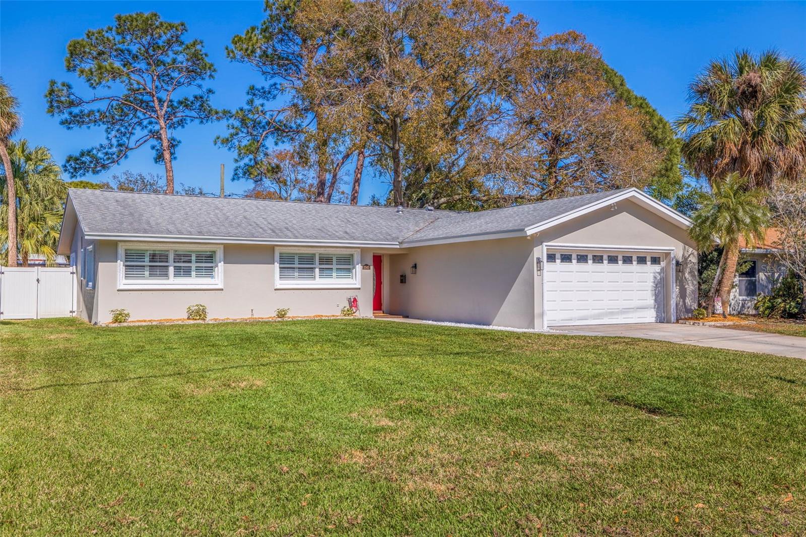 1545 N DAKOTA AVE NE