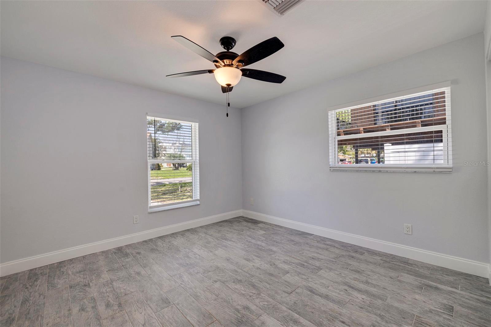 1932 NEW HAMPSHIRE AVE NE