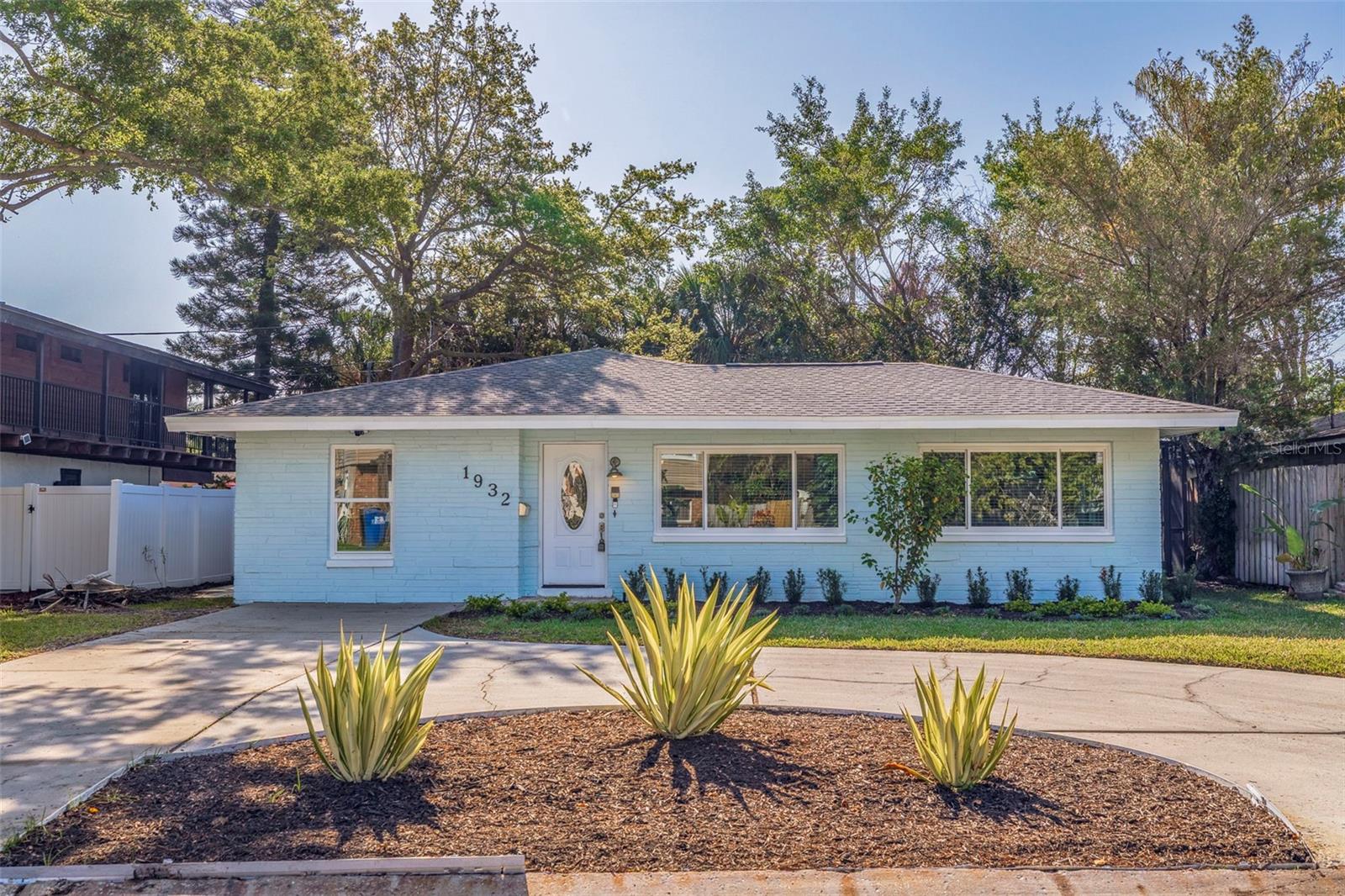 1932 NEW HAMPSHIRE AVE NE