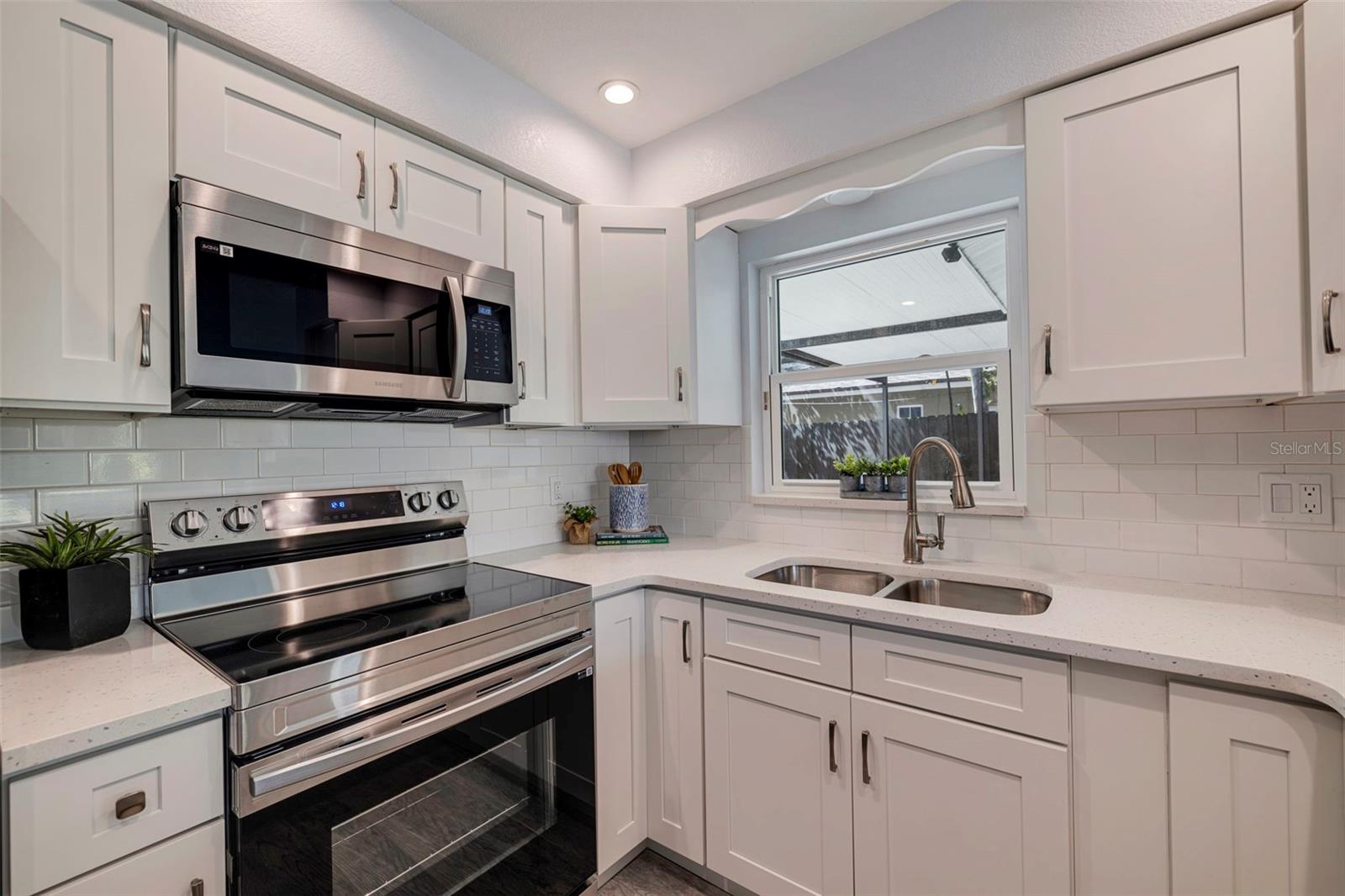 1932 NEW HAMPSHIRE AVE NE